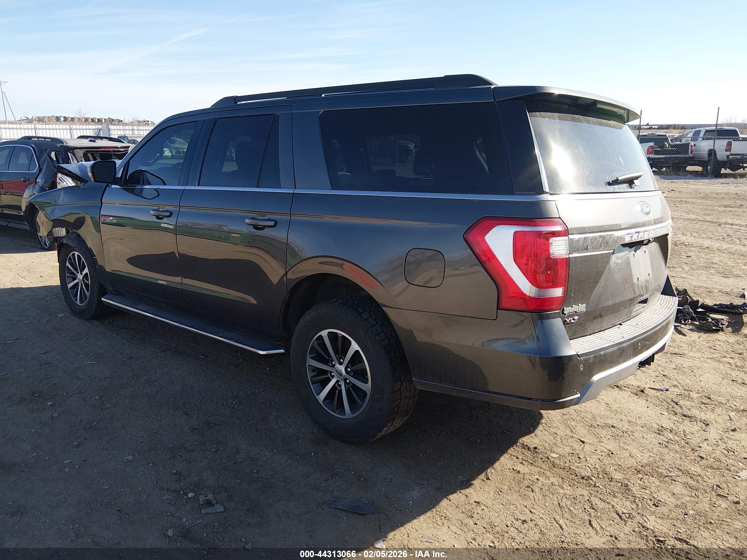 FORD EXPEDITION image 3