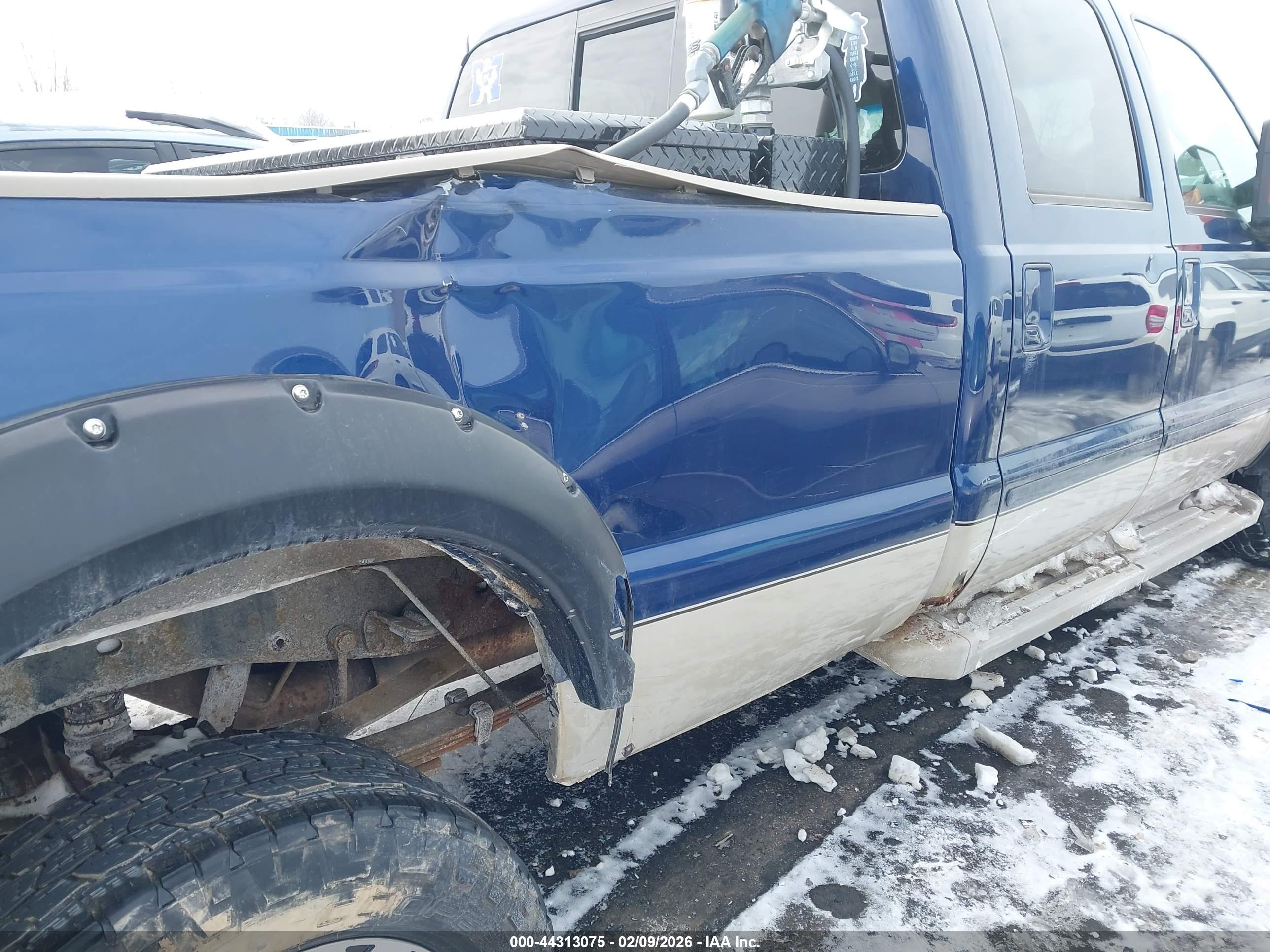 FORD F-350 image 6