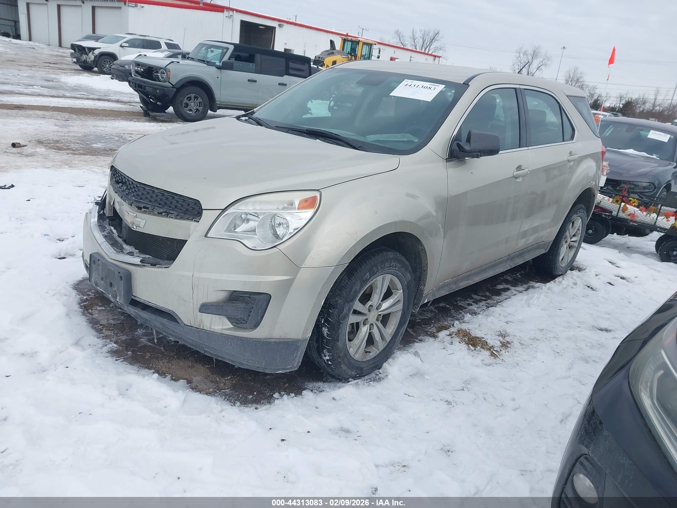 CHEVROLET EQUINOX image 2