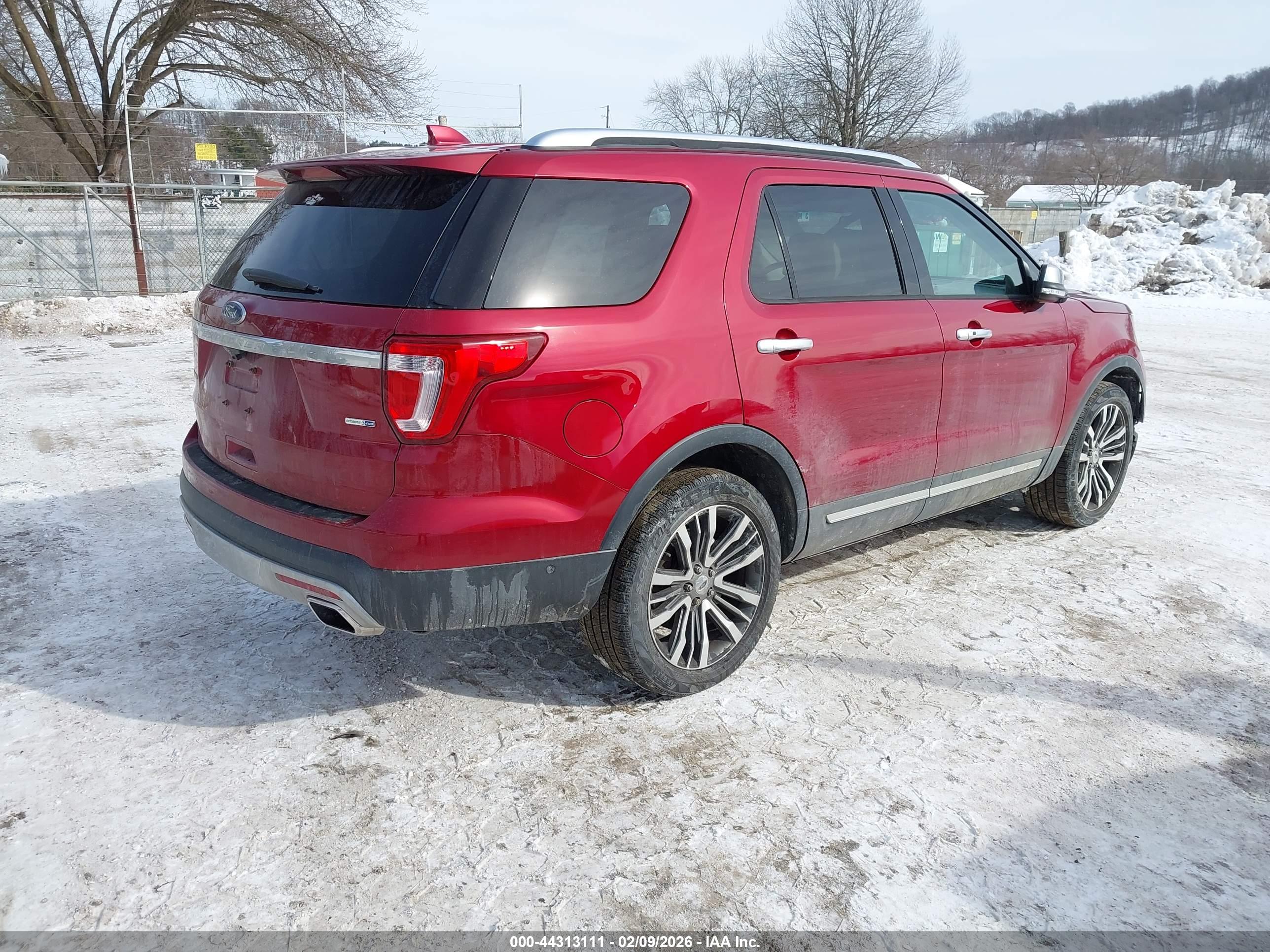 FORD EXPLORER image 4
