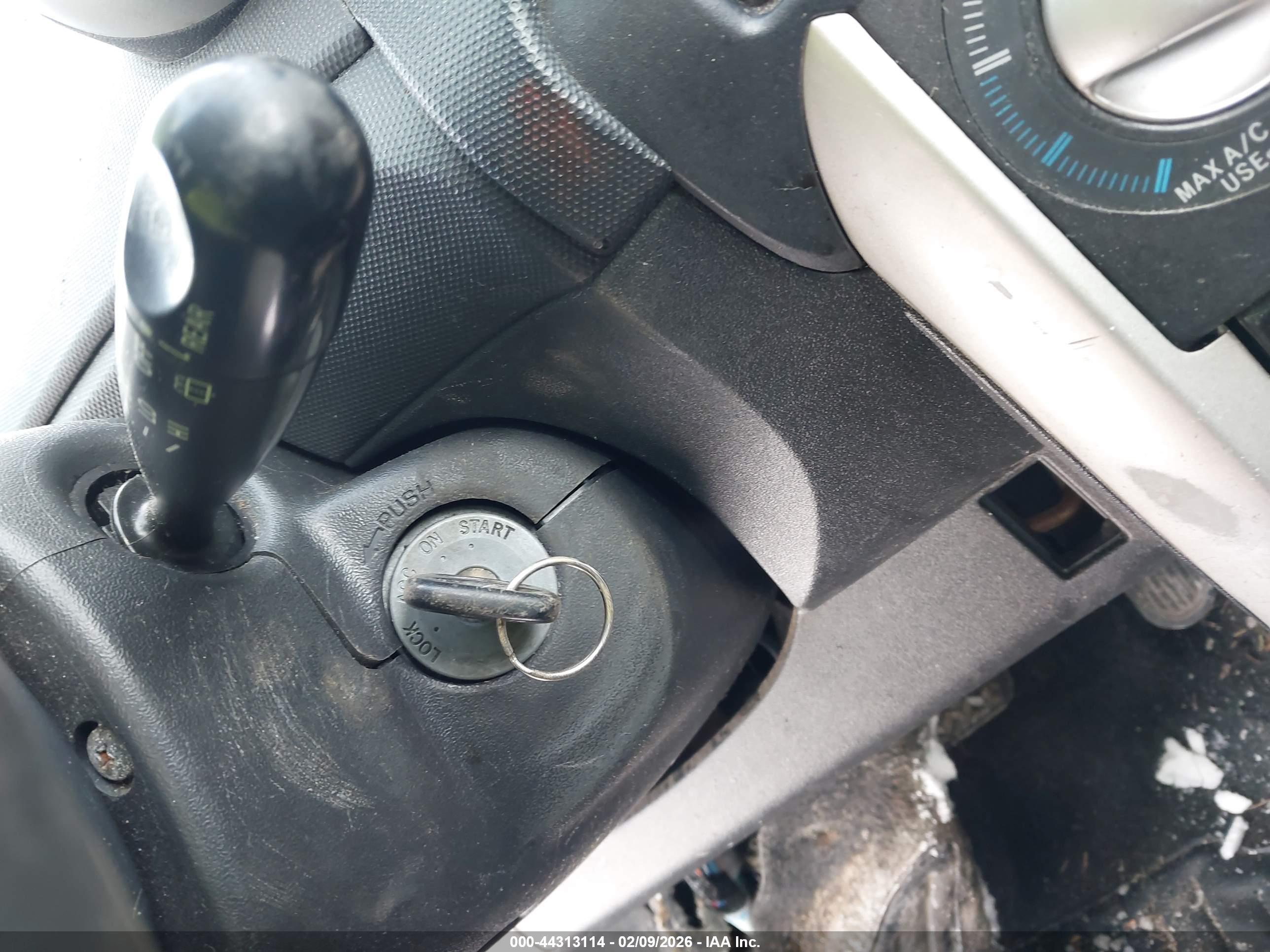 SCION XA image 11