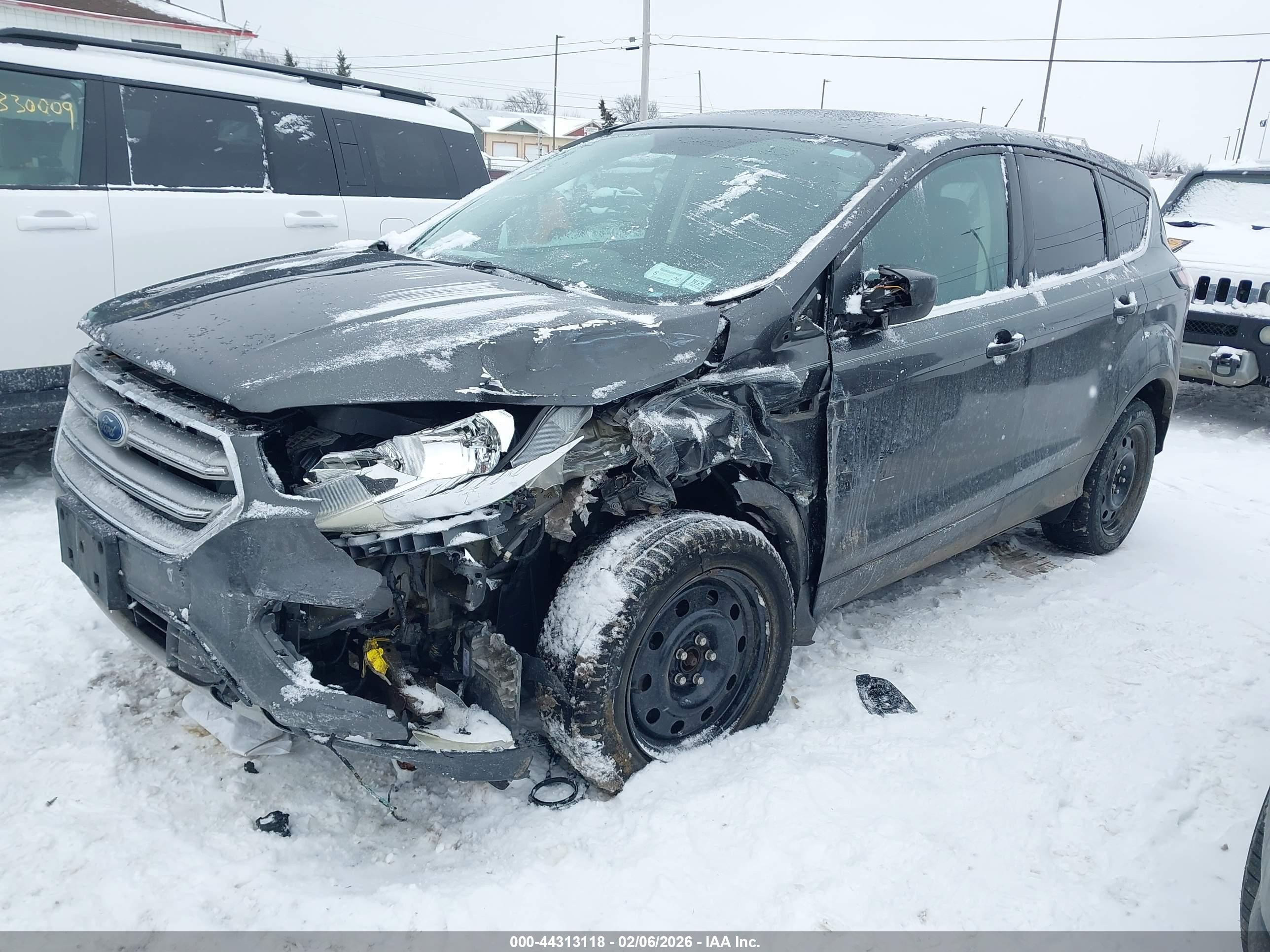 FORD ESCAPE image 2