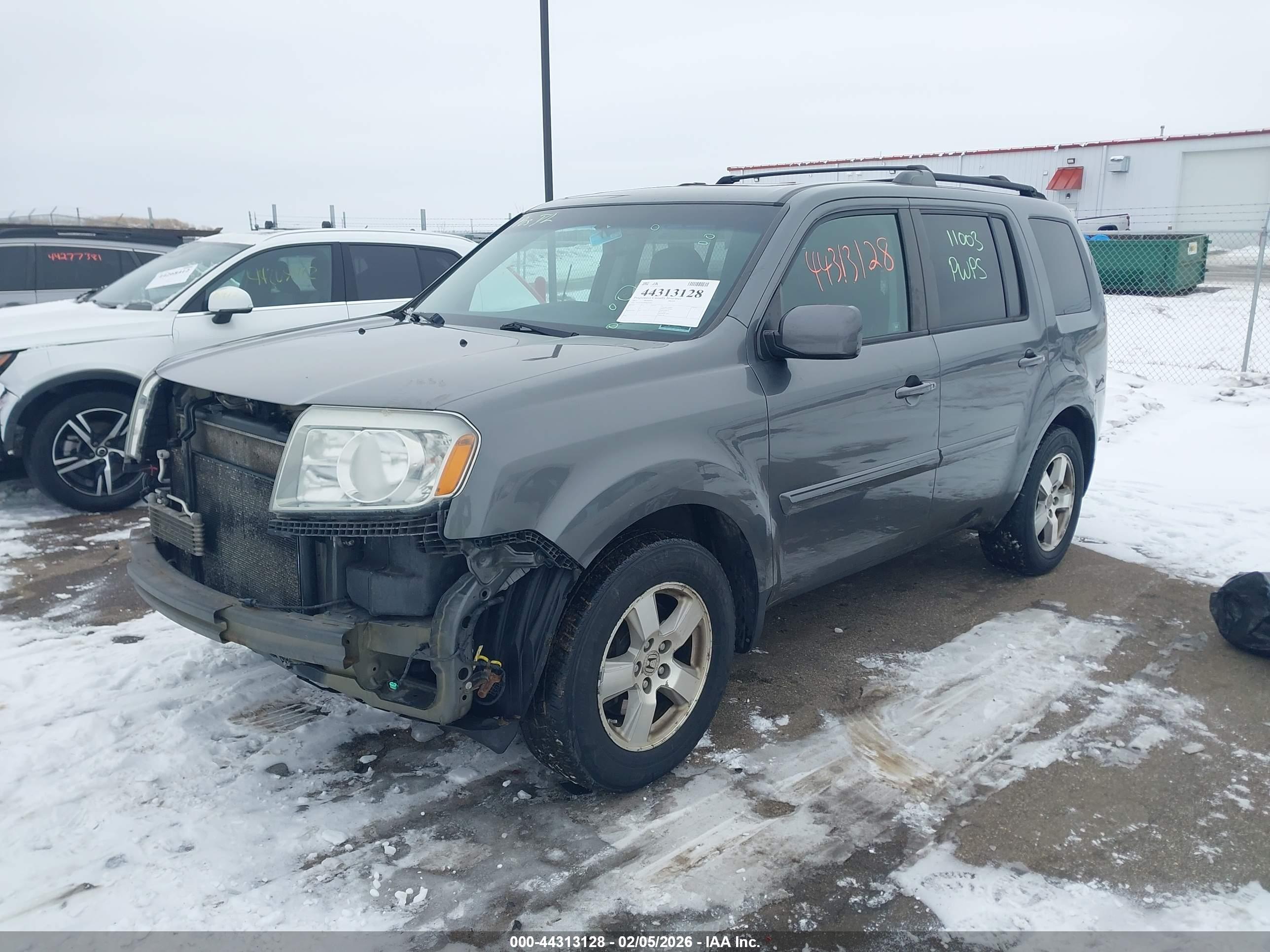 HONDA PILOT image 2