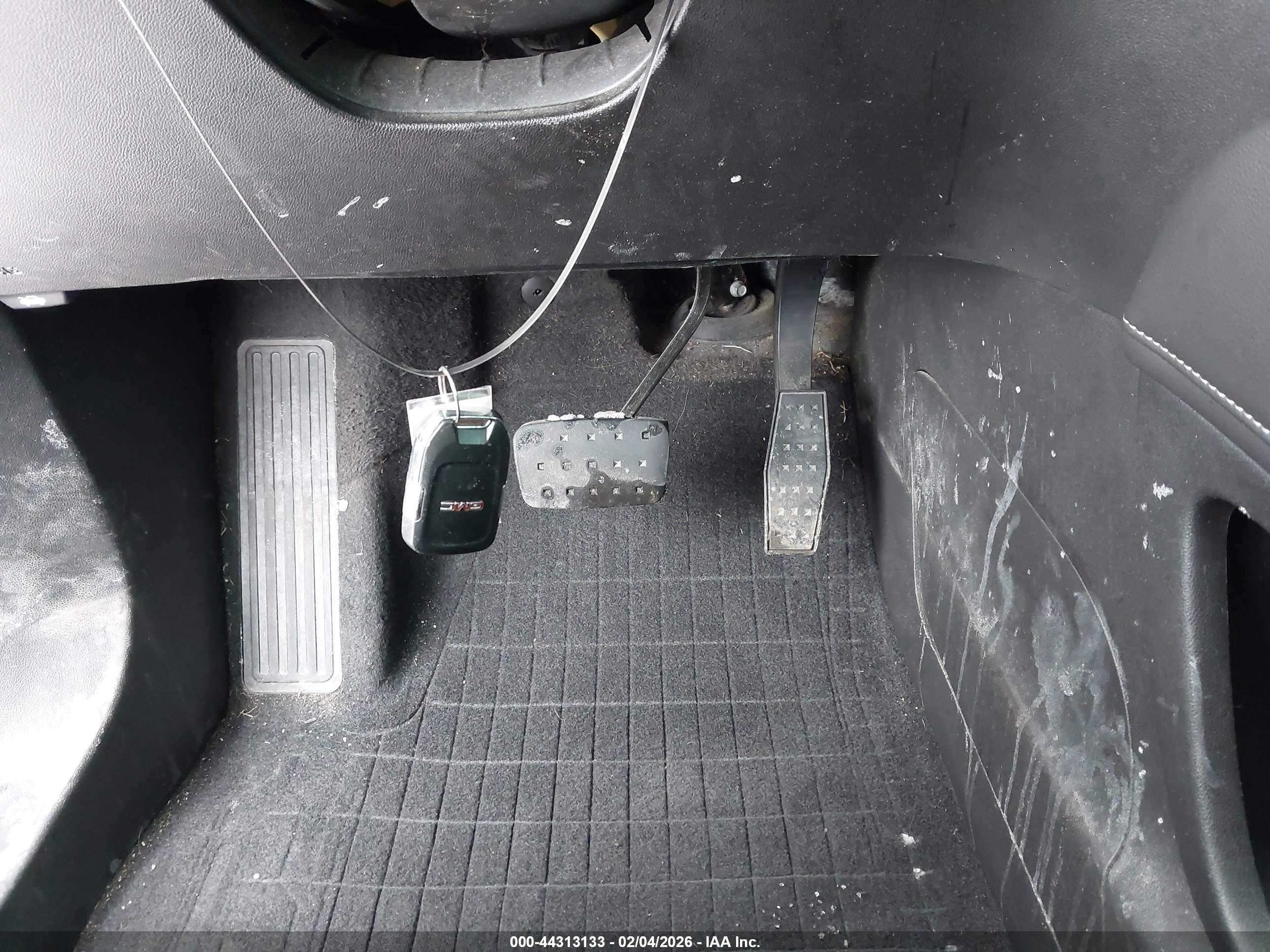 GMC ACADIA image 11