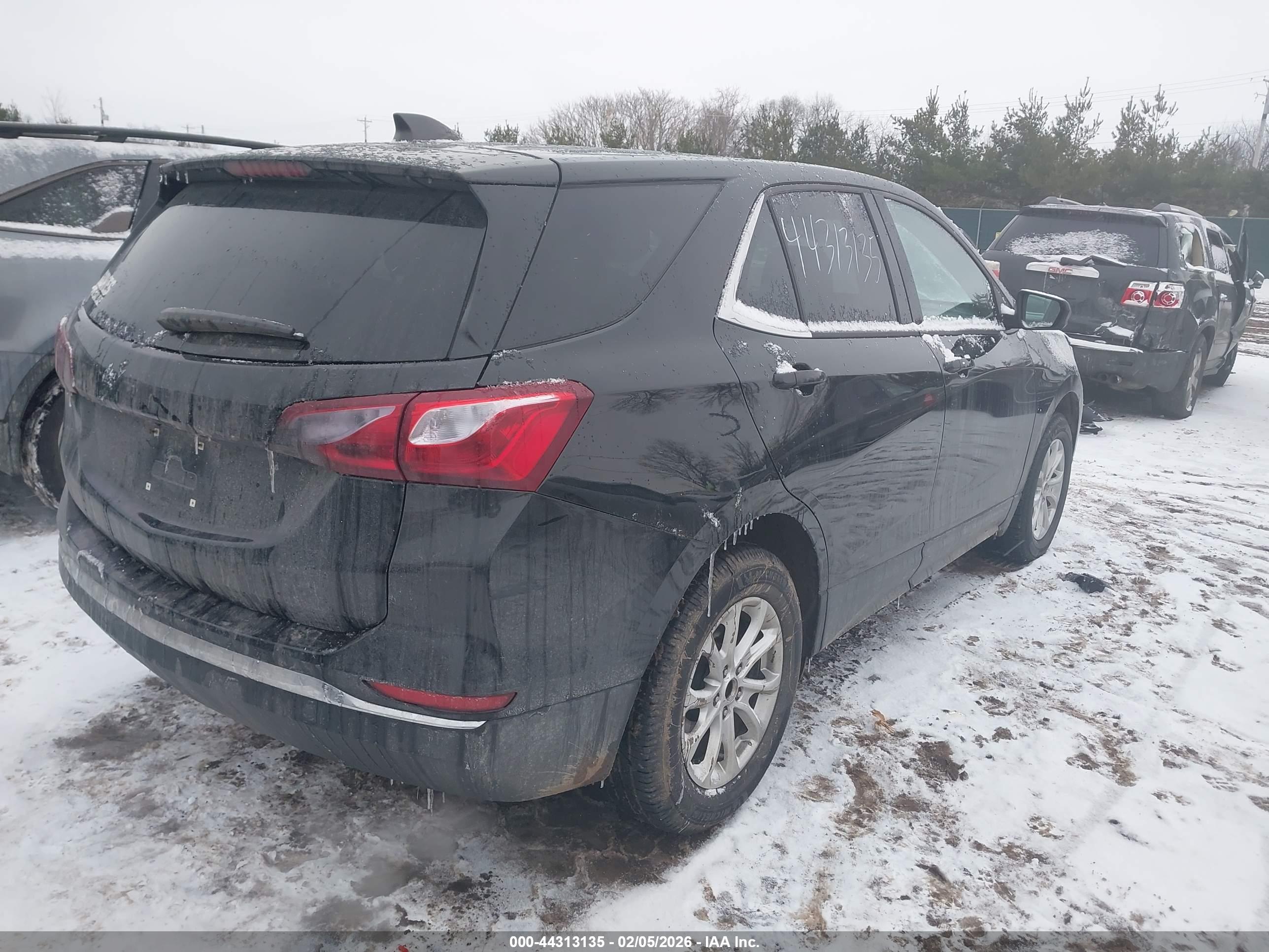 CHEVROLET EQUINOX image 4