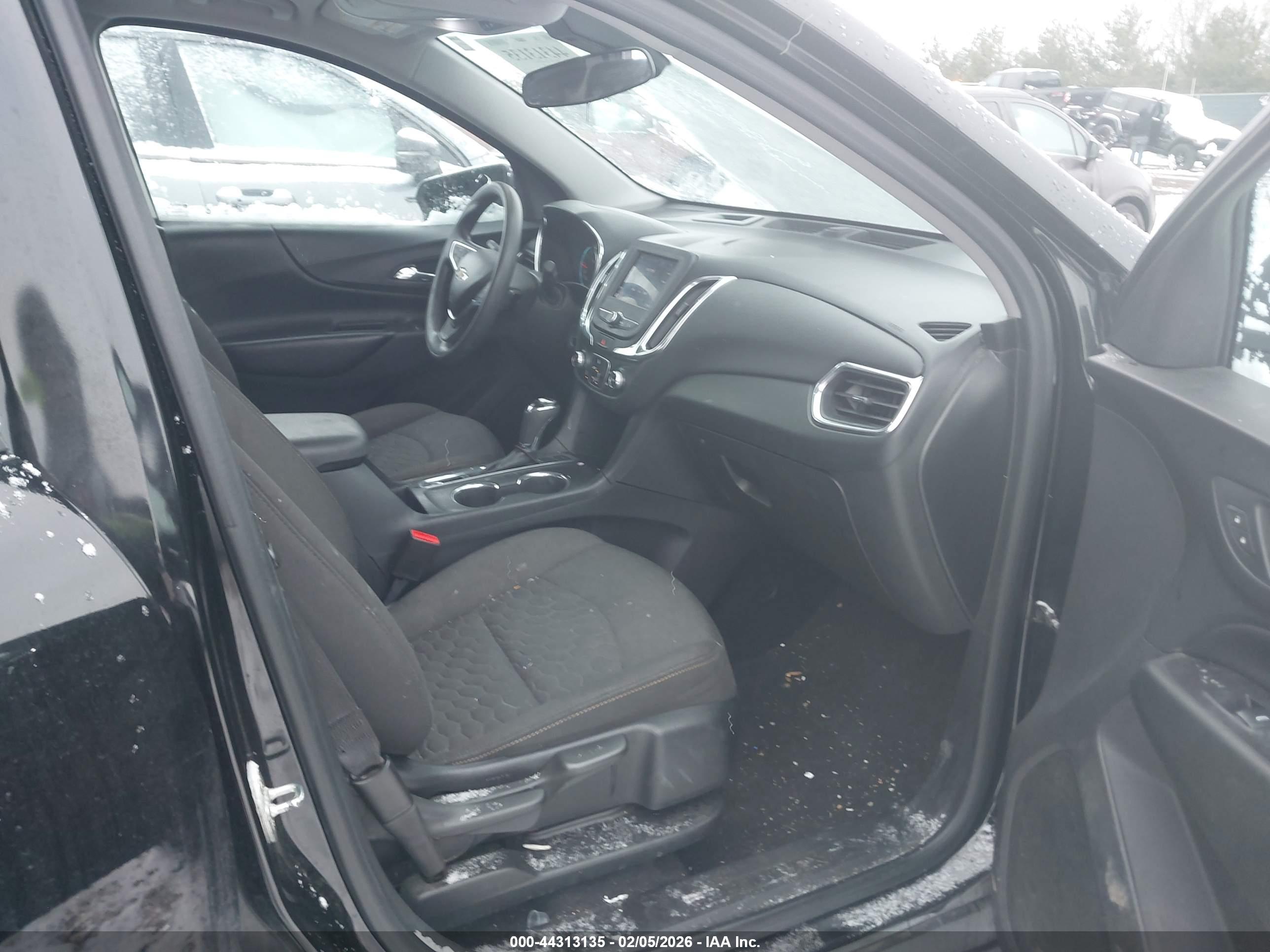 CHEVROLET EQUINOX image 5