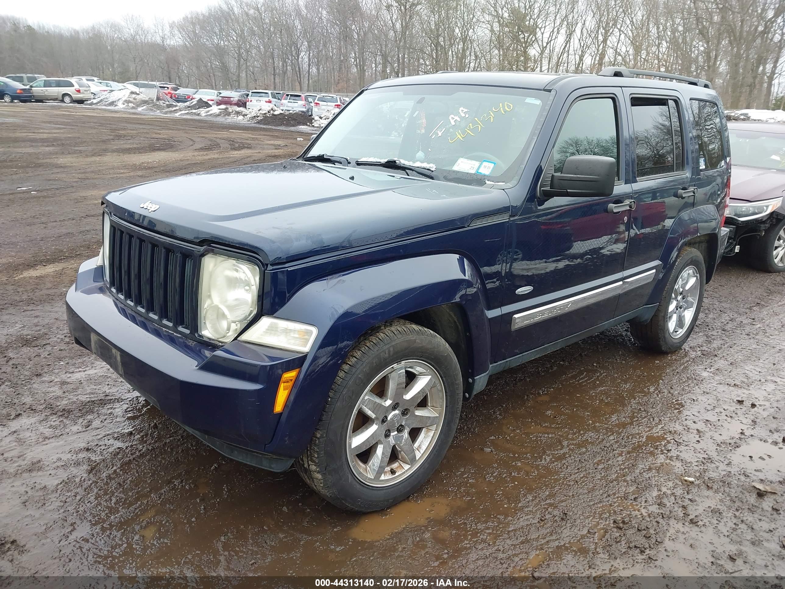 JEEP LIBERTY image 2