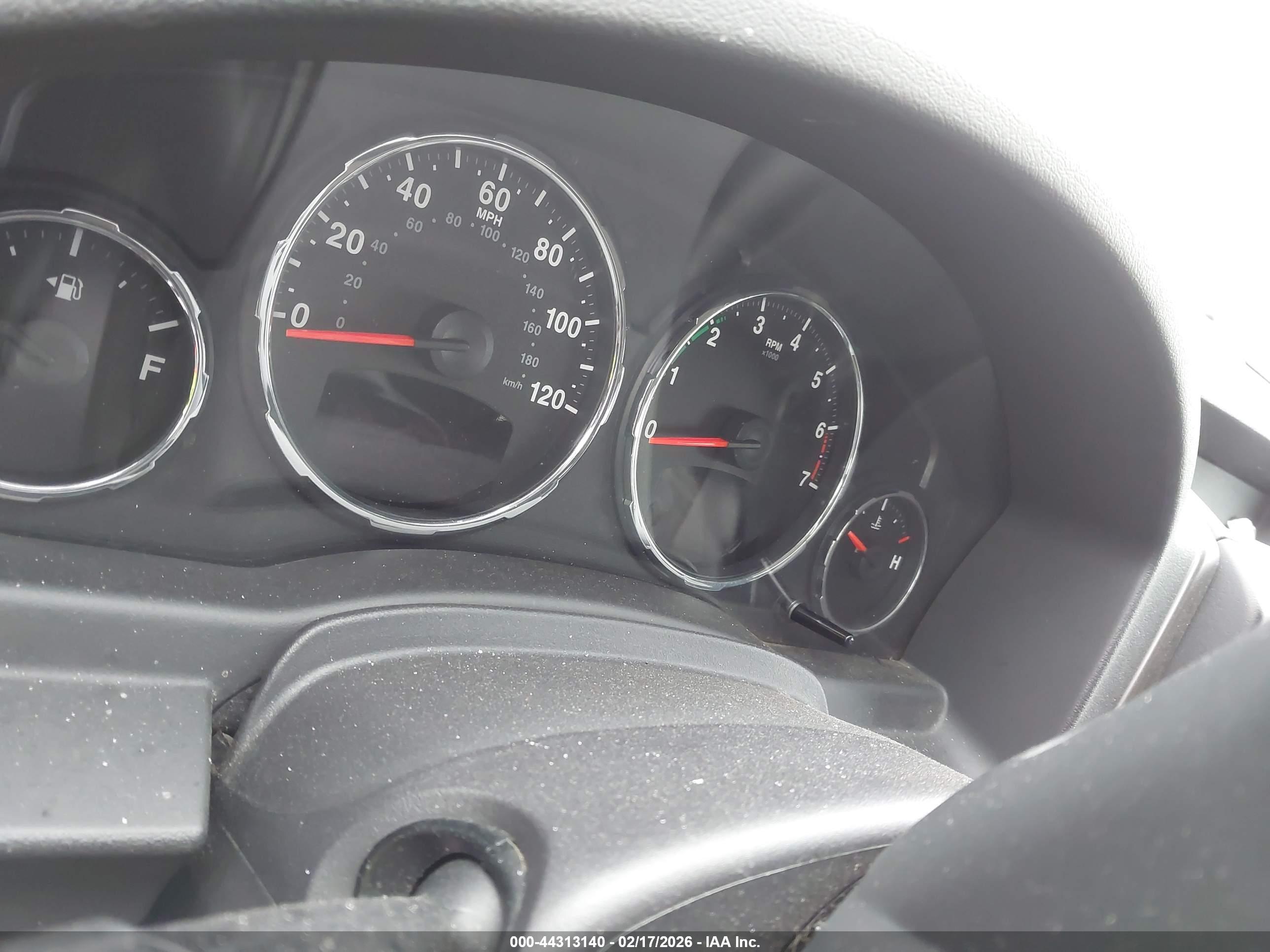 JEEP LIBERTY image 7