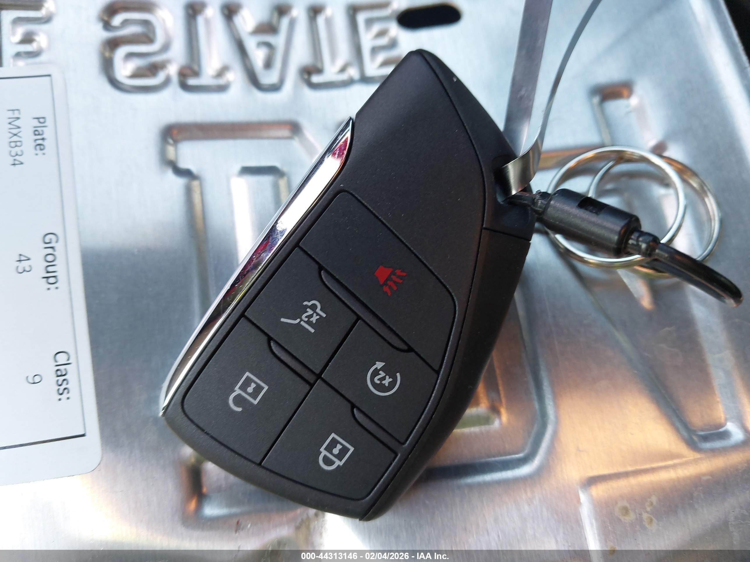 CHEVROLET TRAVERSE image 11