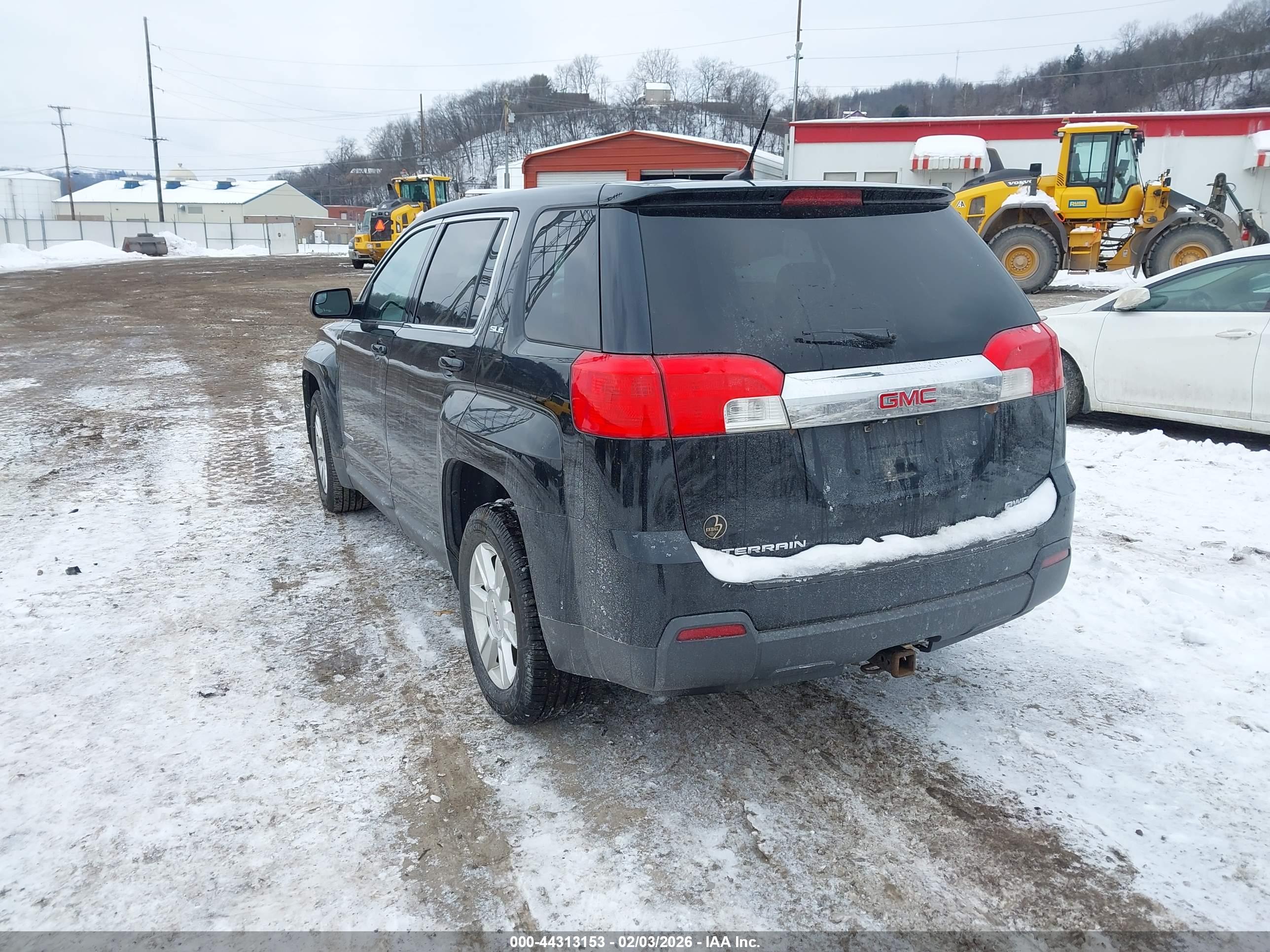 GMC TERRAIN image 3