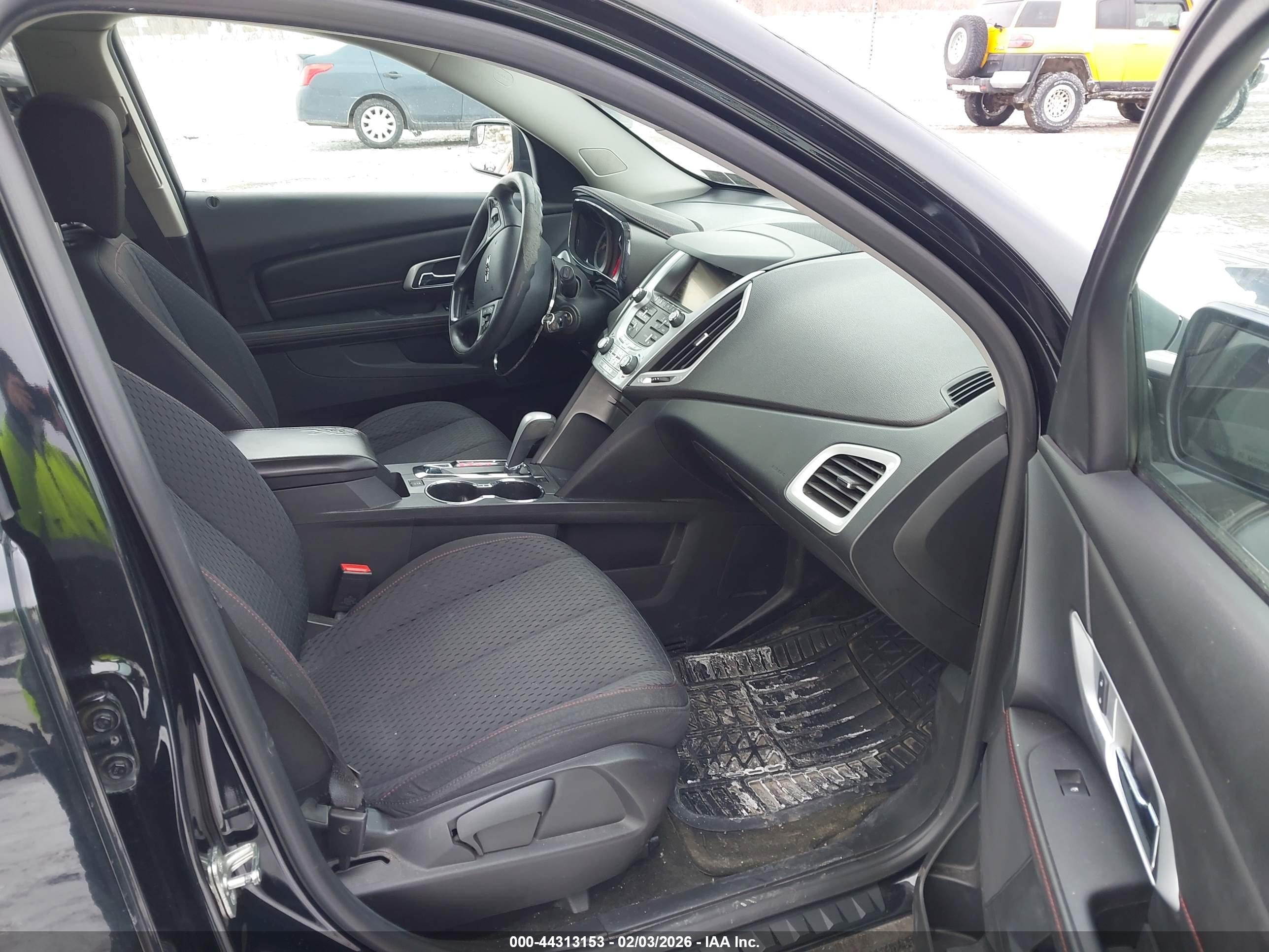 GMC TERRAIN image 5