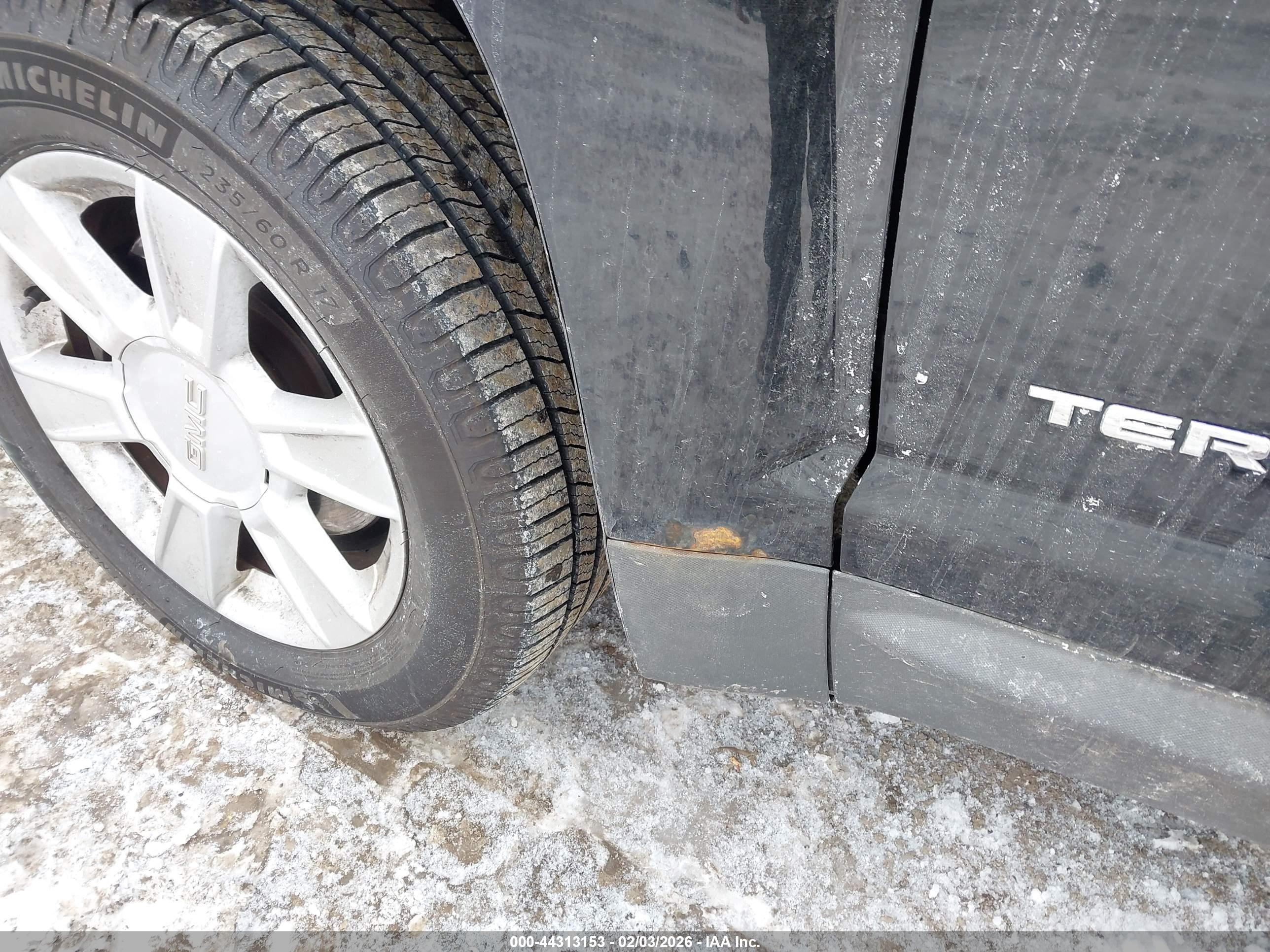 GMC TERRAIN image 6