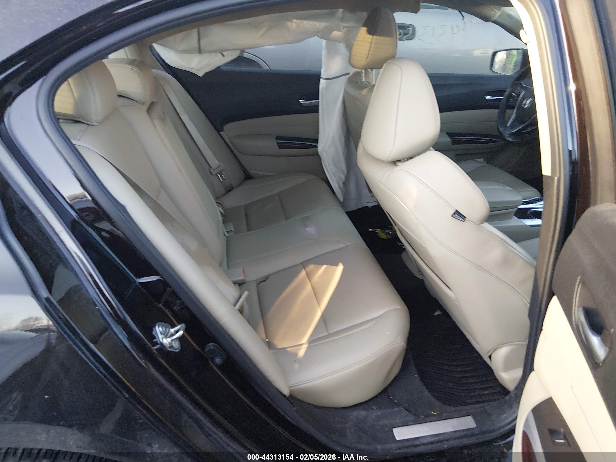 ACURA TLX image 8