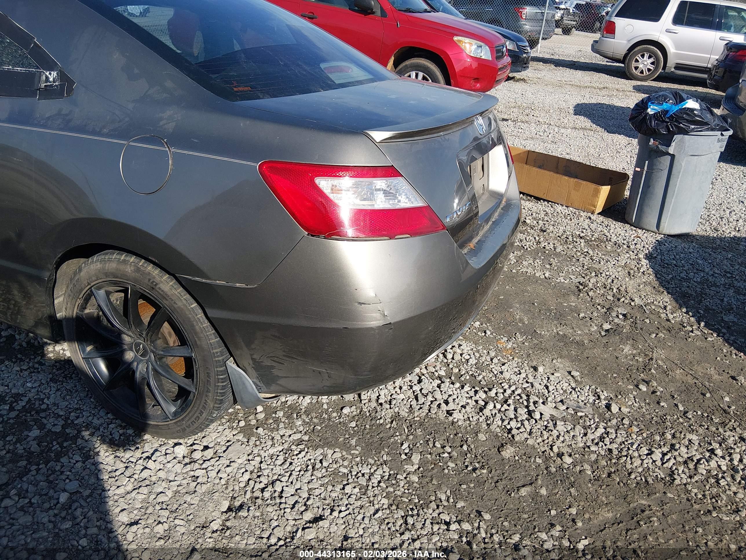 HONDA CIVIC image 6