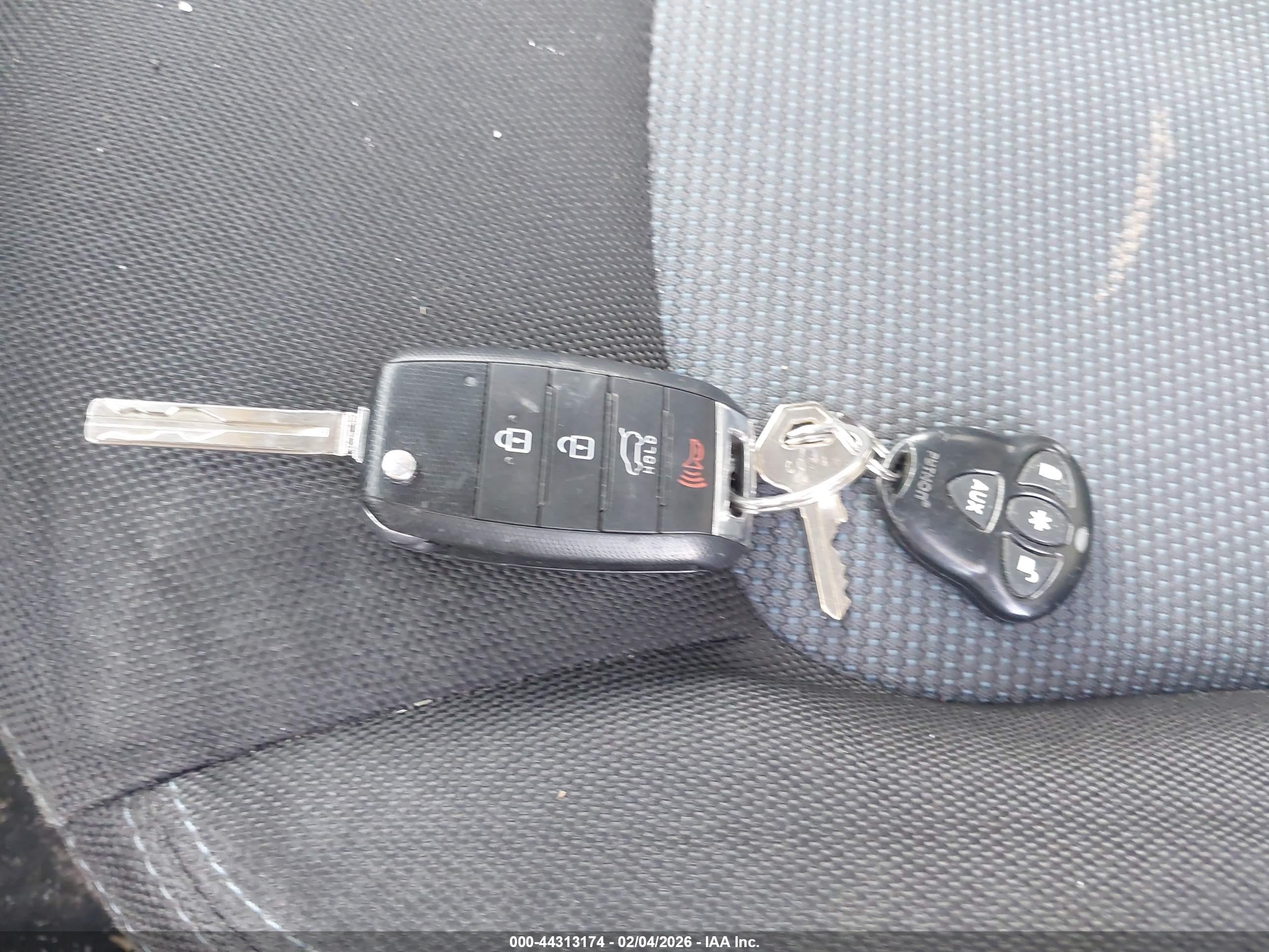 KIA SPORTAGE image 11