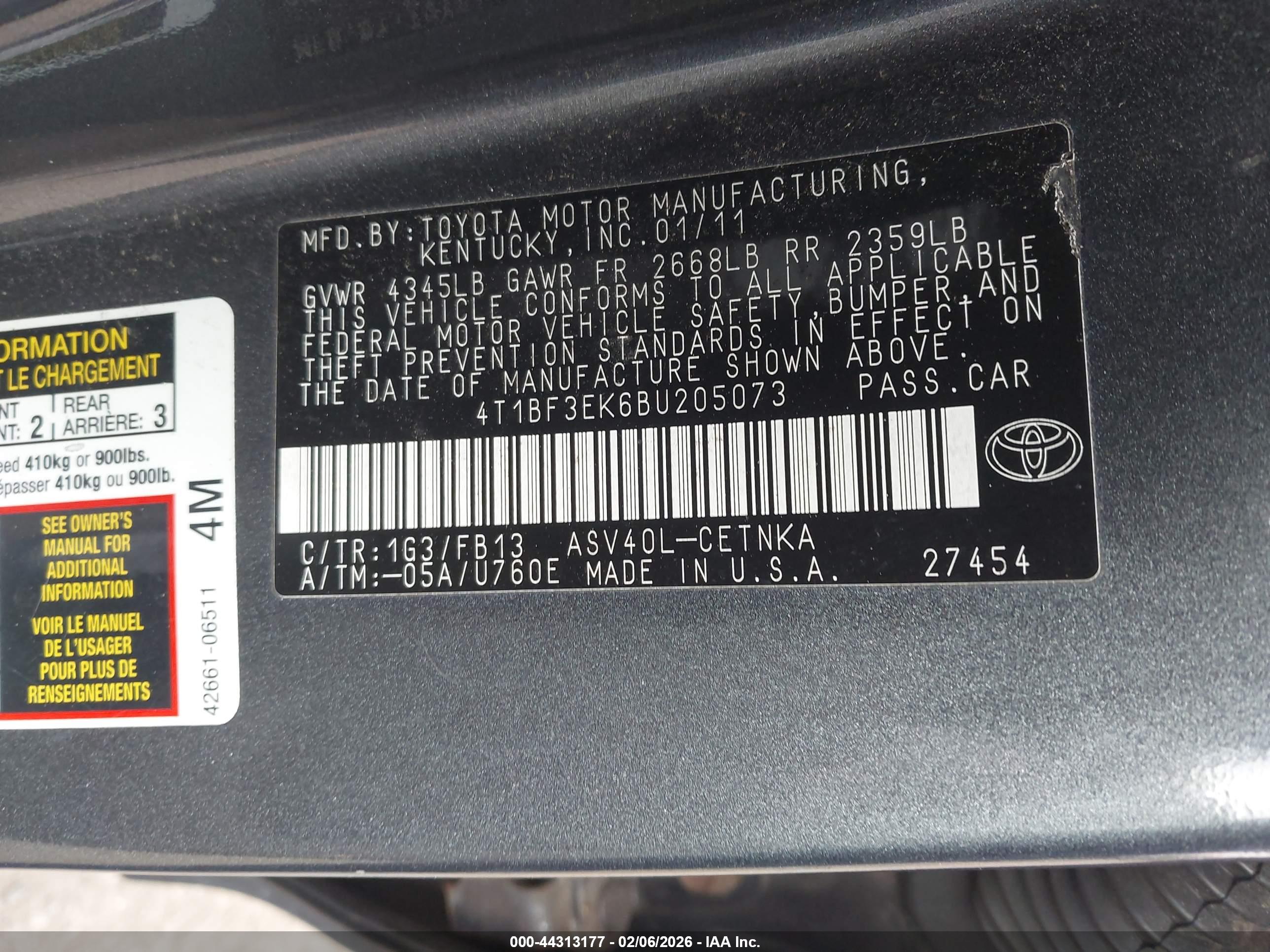 TOYOTA CAMRY image 9
