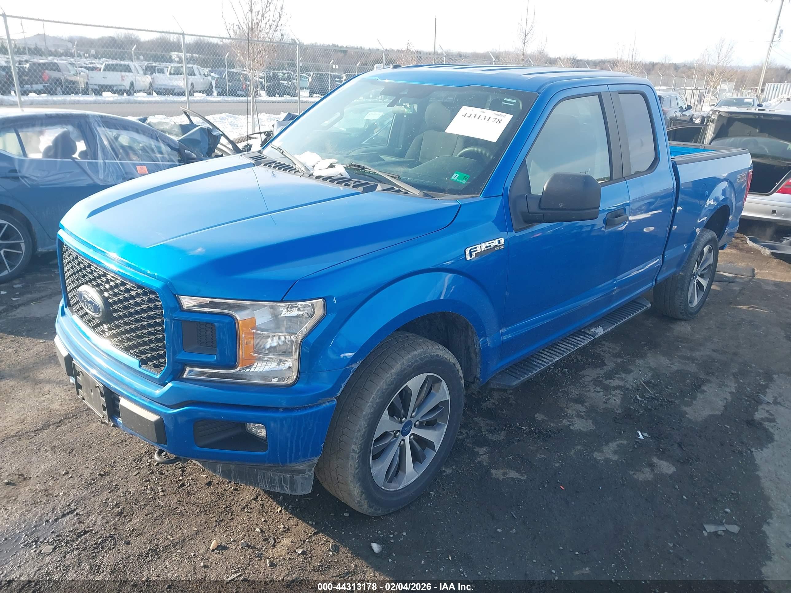 FORD F-150 image 2