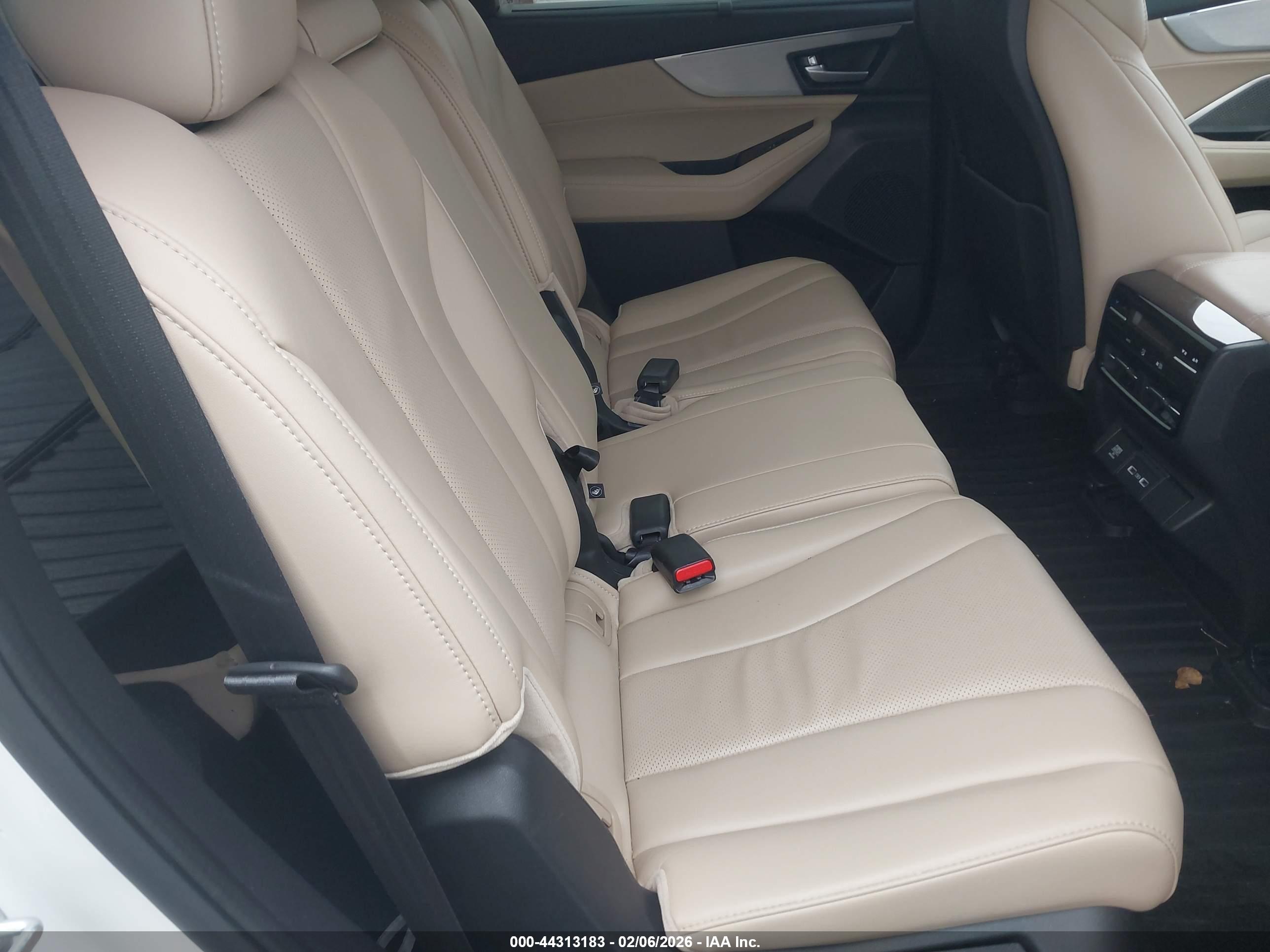 ACURA MDX image 8