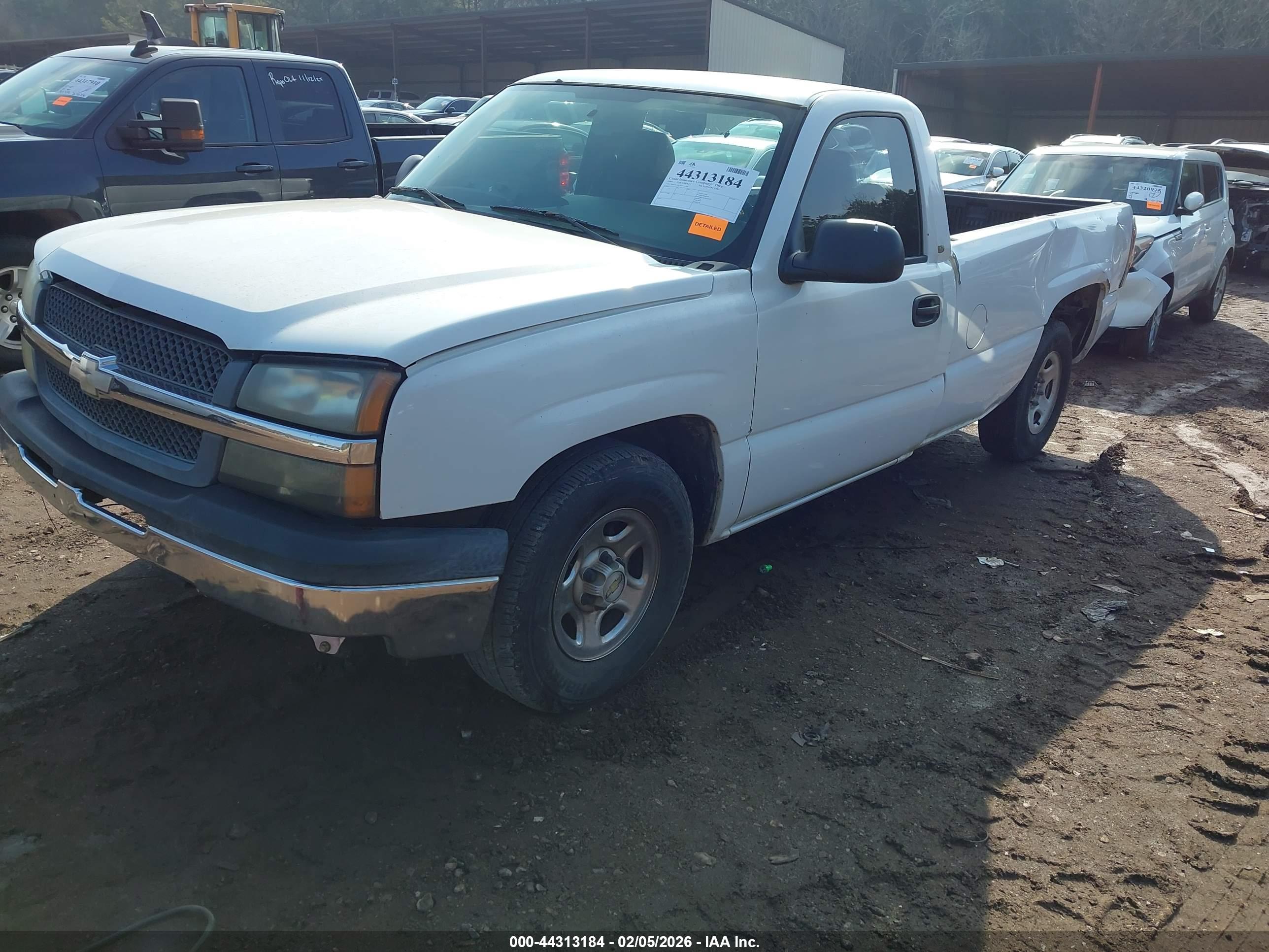 CHEVROLET SILVERADO image 2