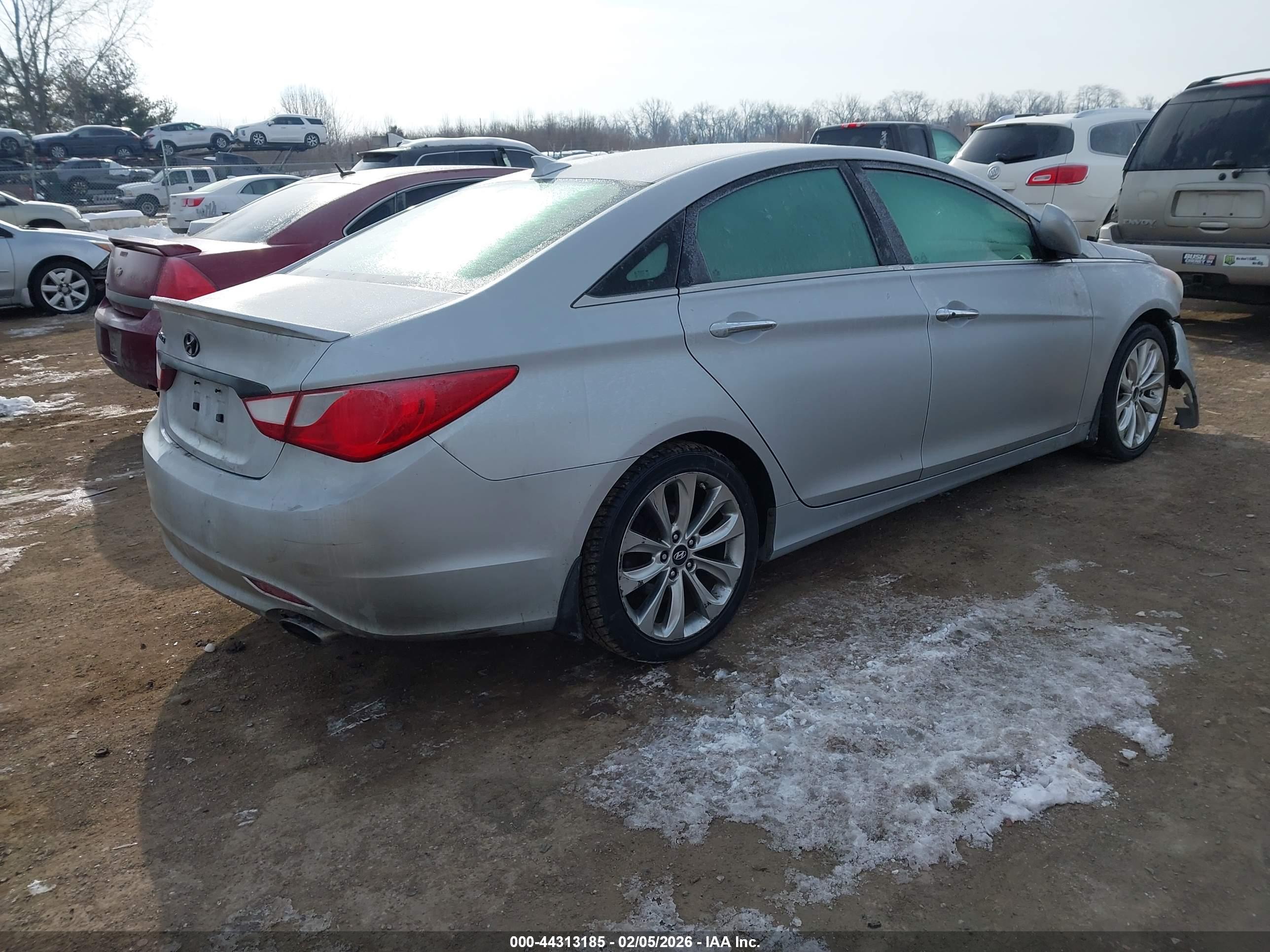 HYUNDAI SONATA image 4