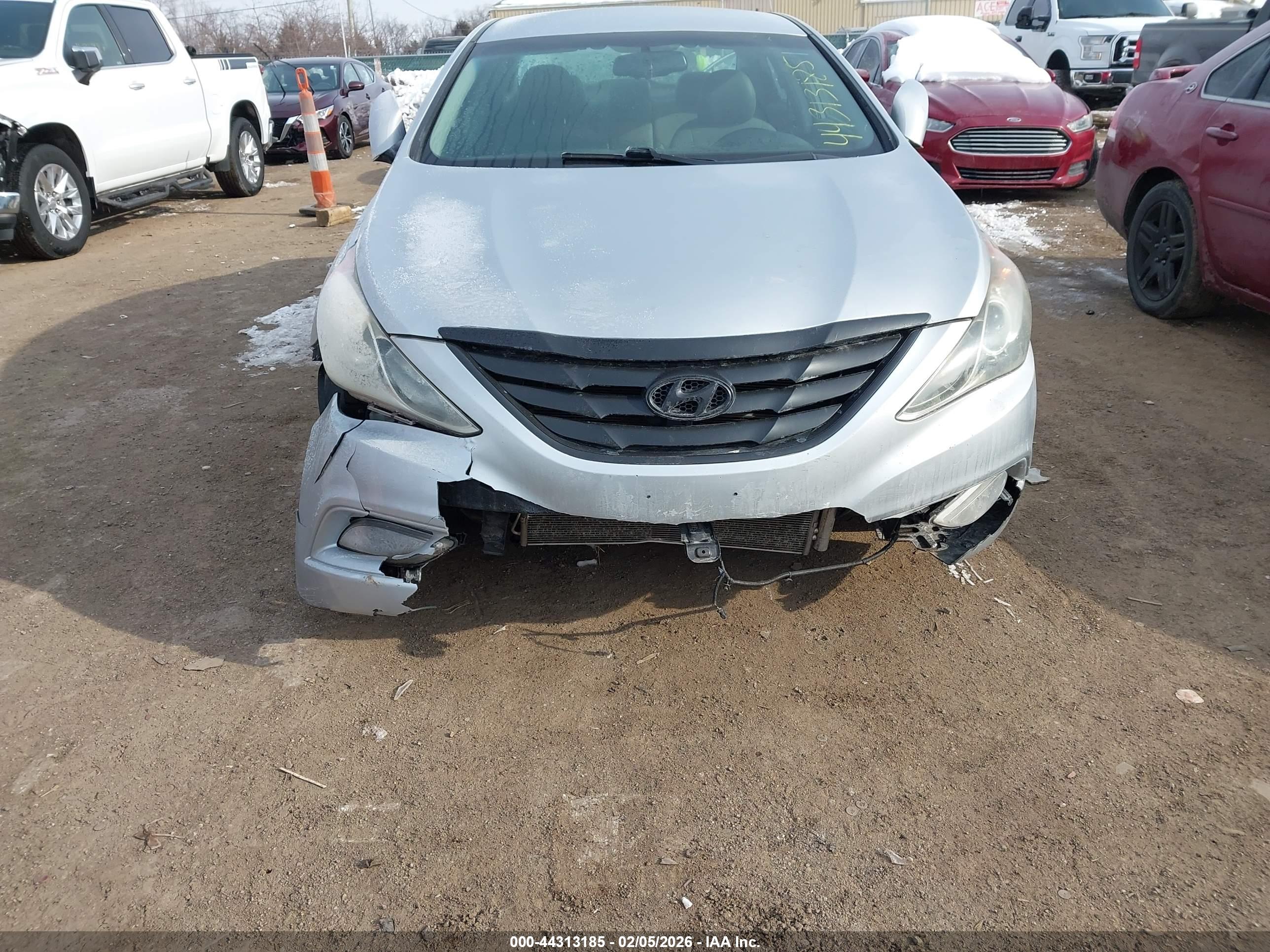 HYUNDAI SONATA image 6