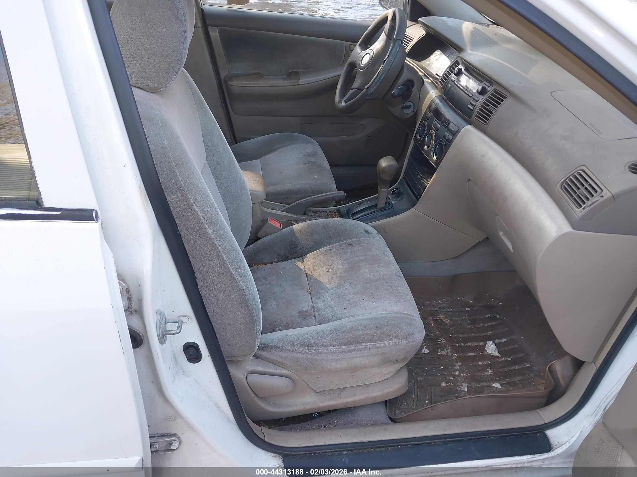 TOYOTA COROLLA image 5