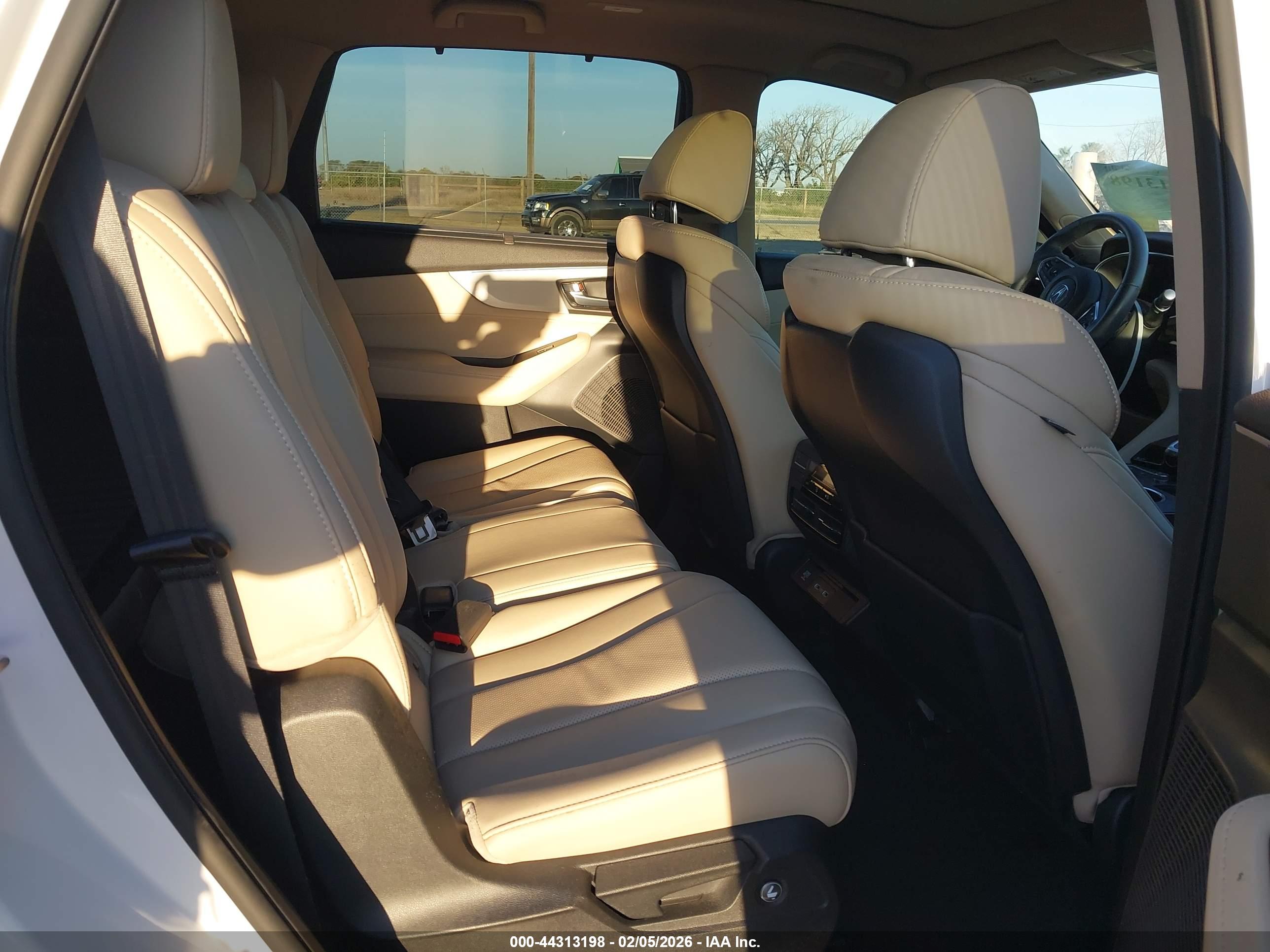 ACURA MDX image 8