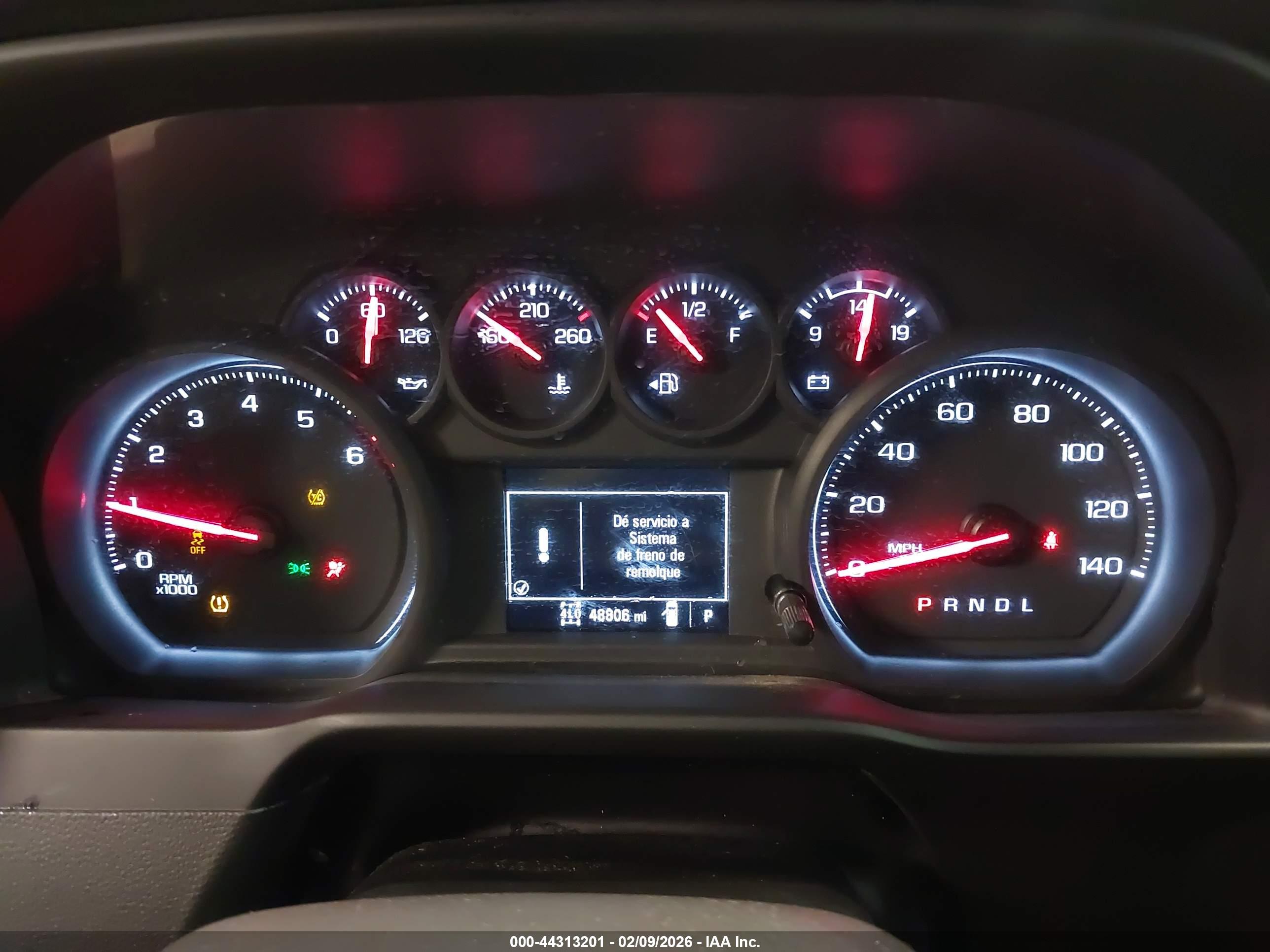 CHEVROLET SILVERADO image 6