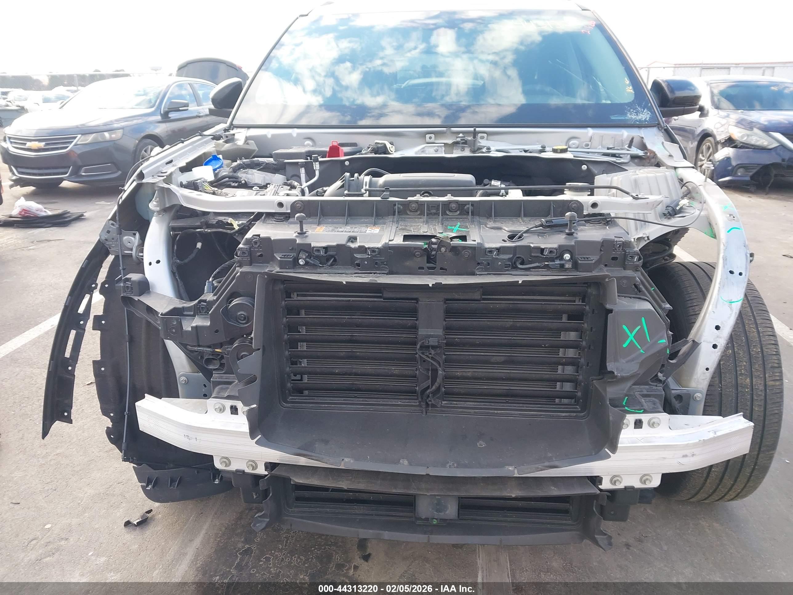FORD EXPLORER image 6