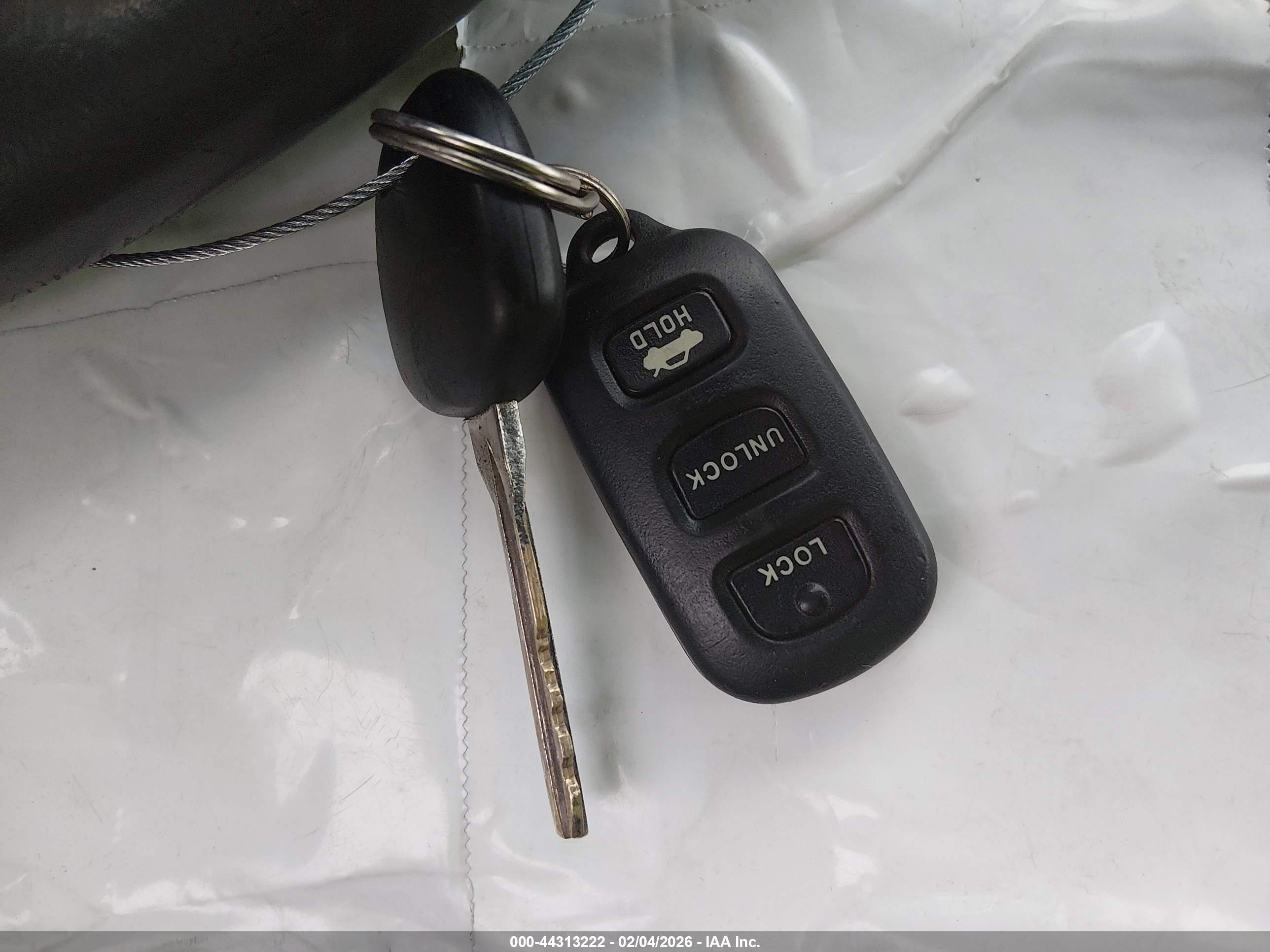 TOYOTA CAMRY image 11