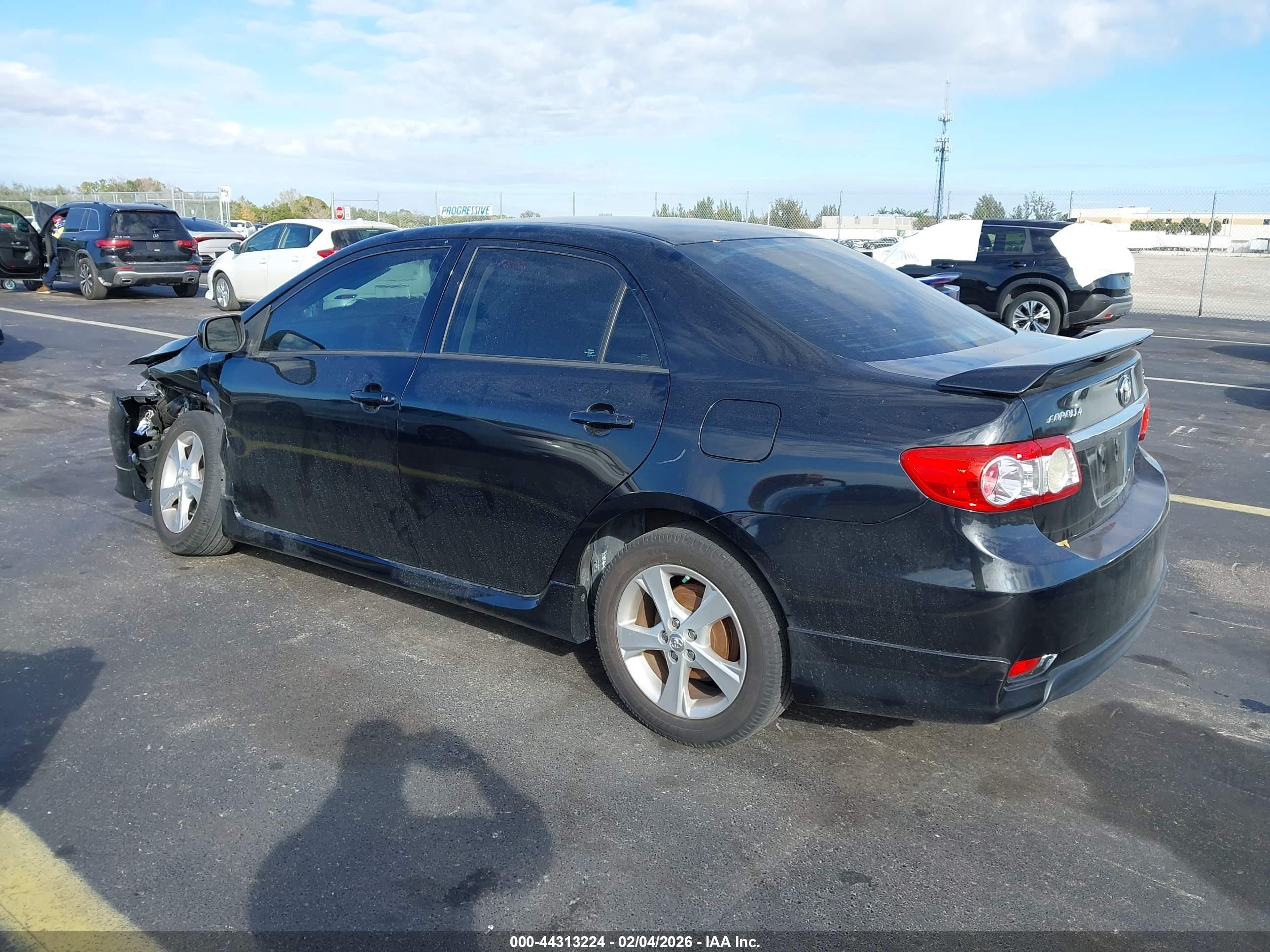 TOYOTA COROLLA image 3
