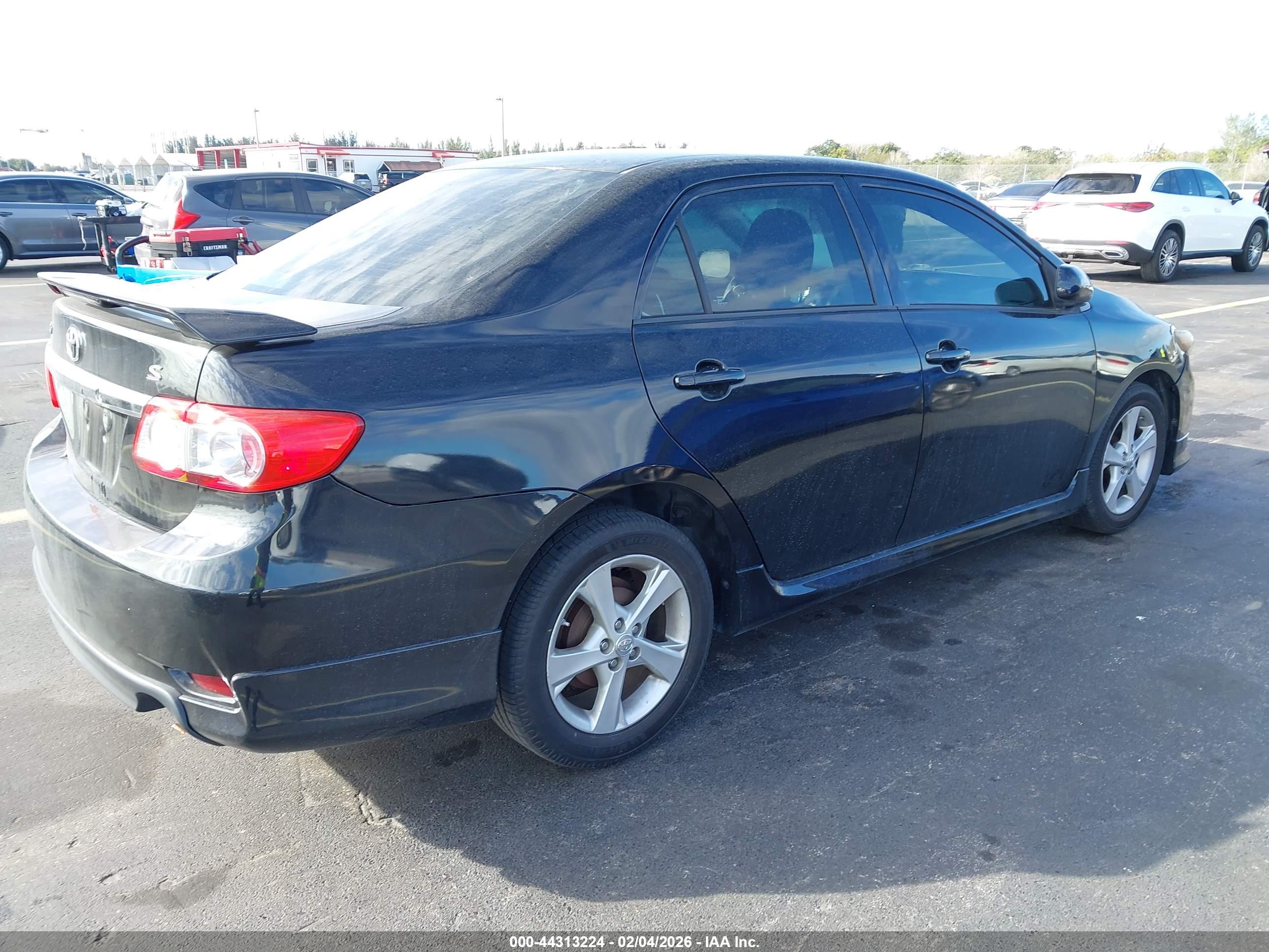 TOYOTA COROLLA image 4