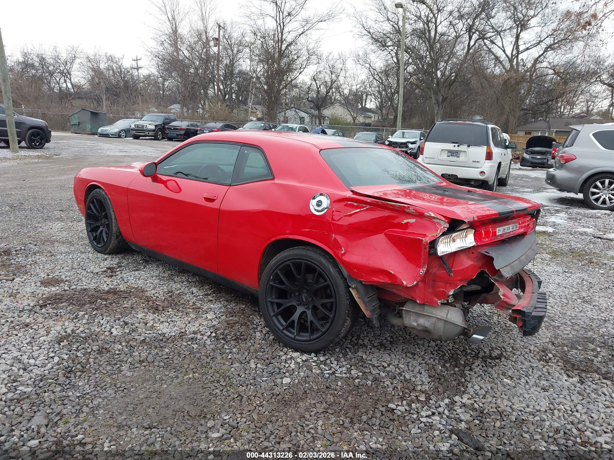 DODGE CHALLENGER image 3