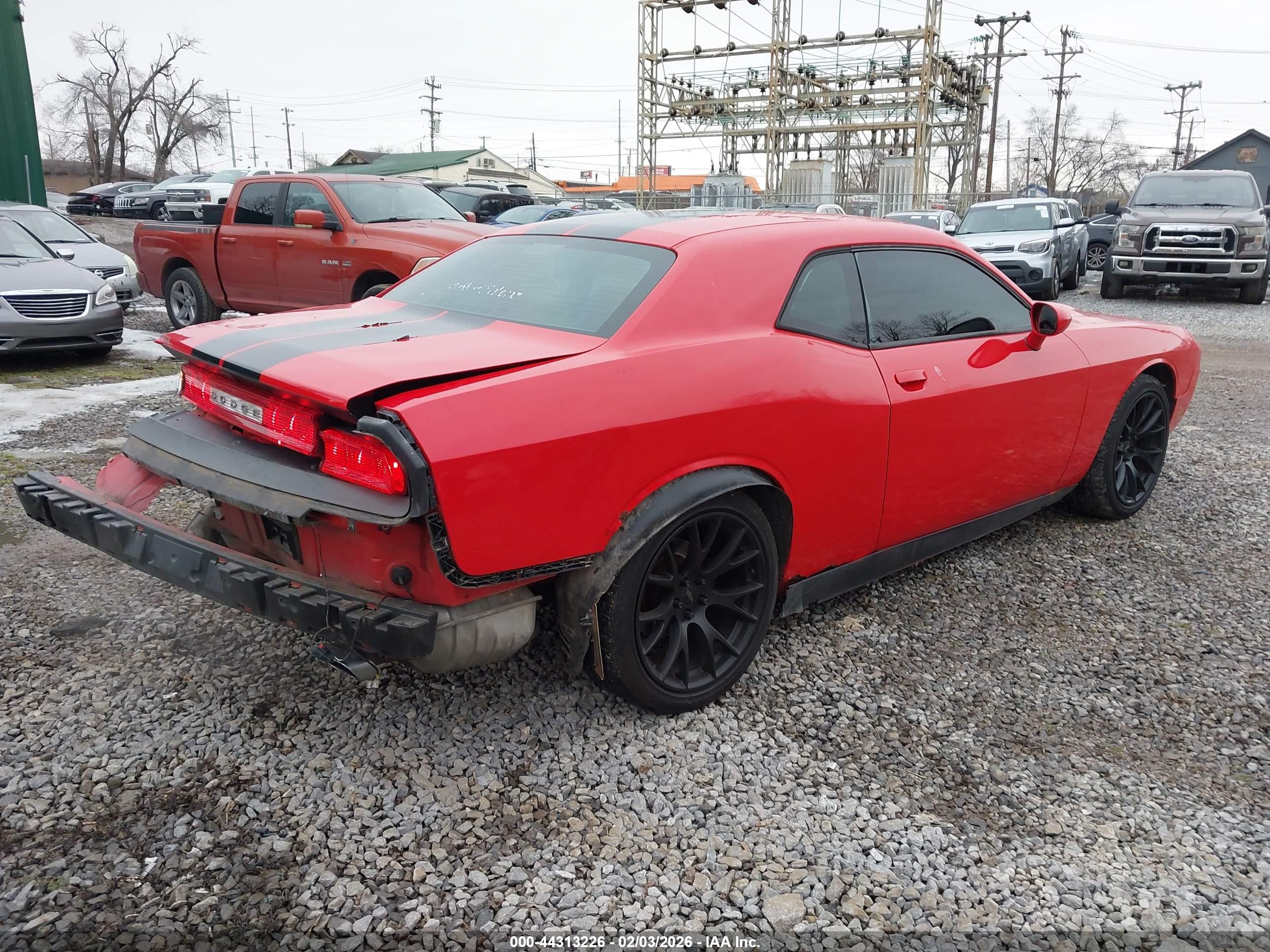 DODGE CHALLENGER image 4