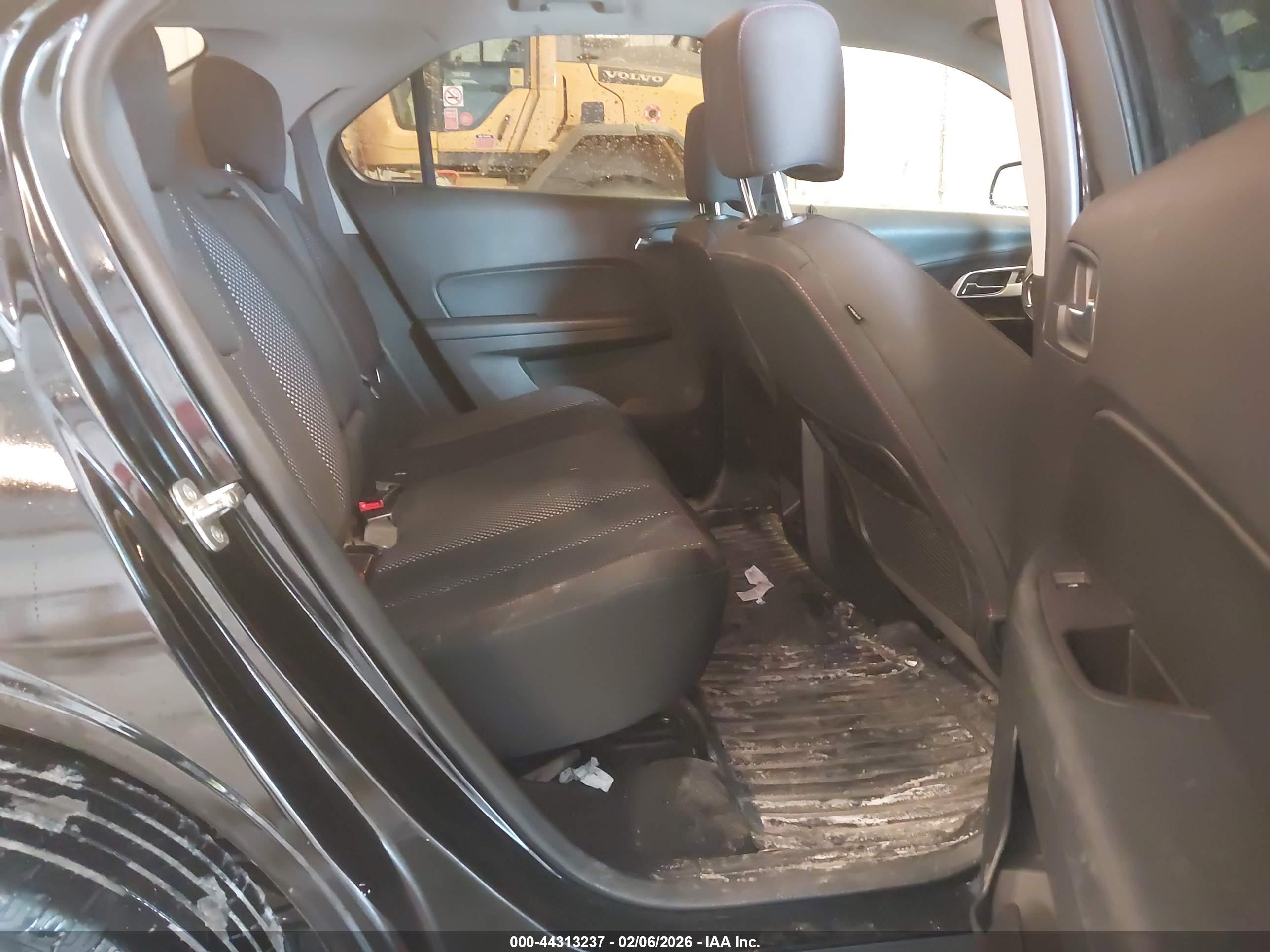CHEVROLET EQUINOX image 8