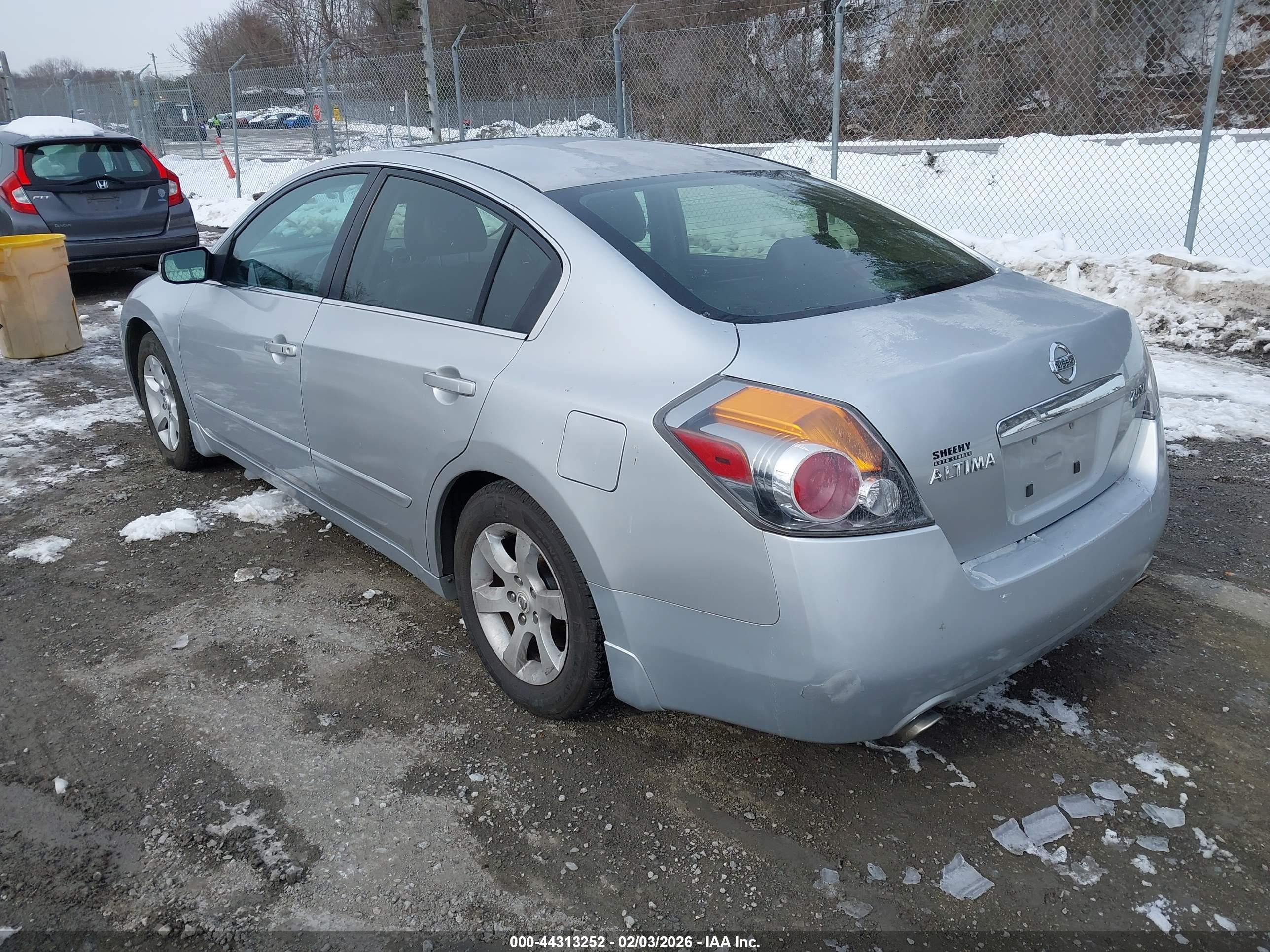NISSAN ALTIMA image 3