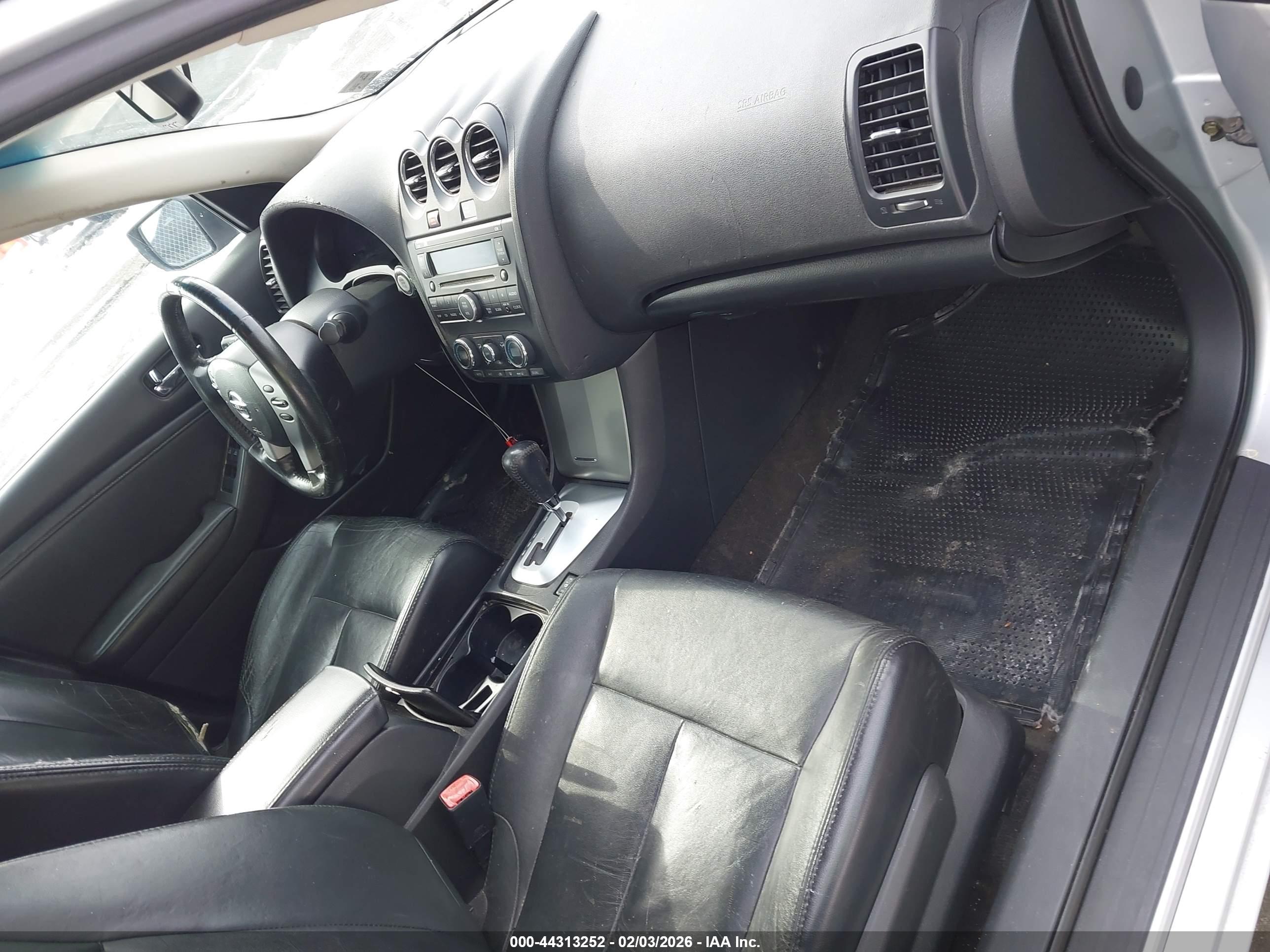 NISSAN ALTIMA image 5
