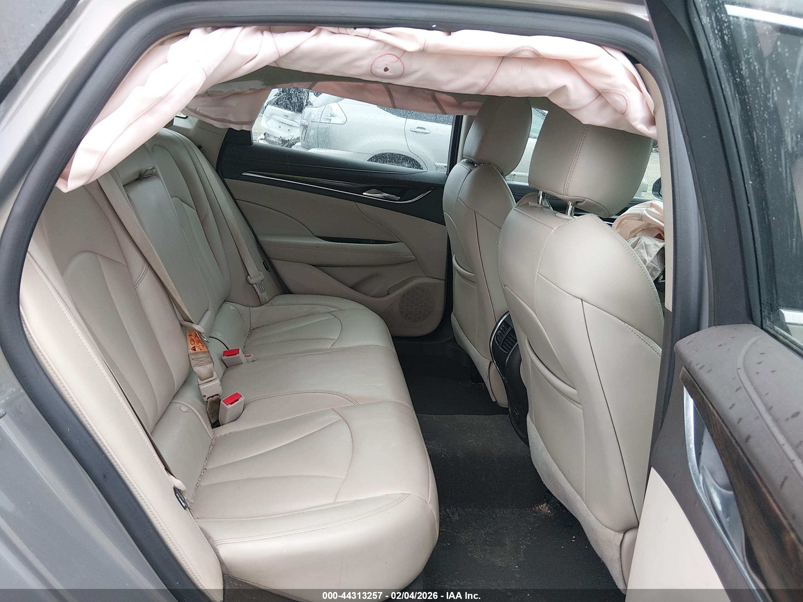 BUICK LACROSSE image 8