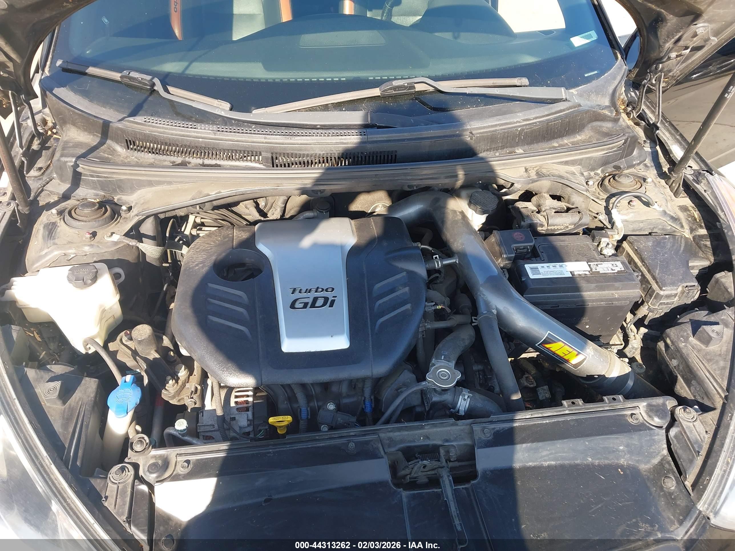 HYUNDAI VELOSTER image 10