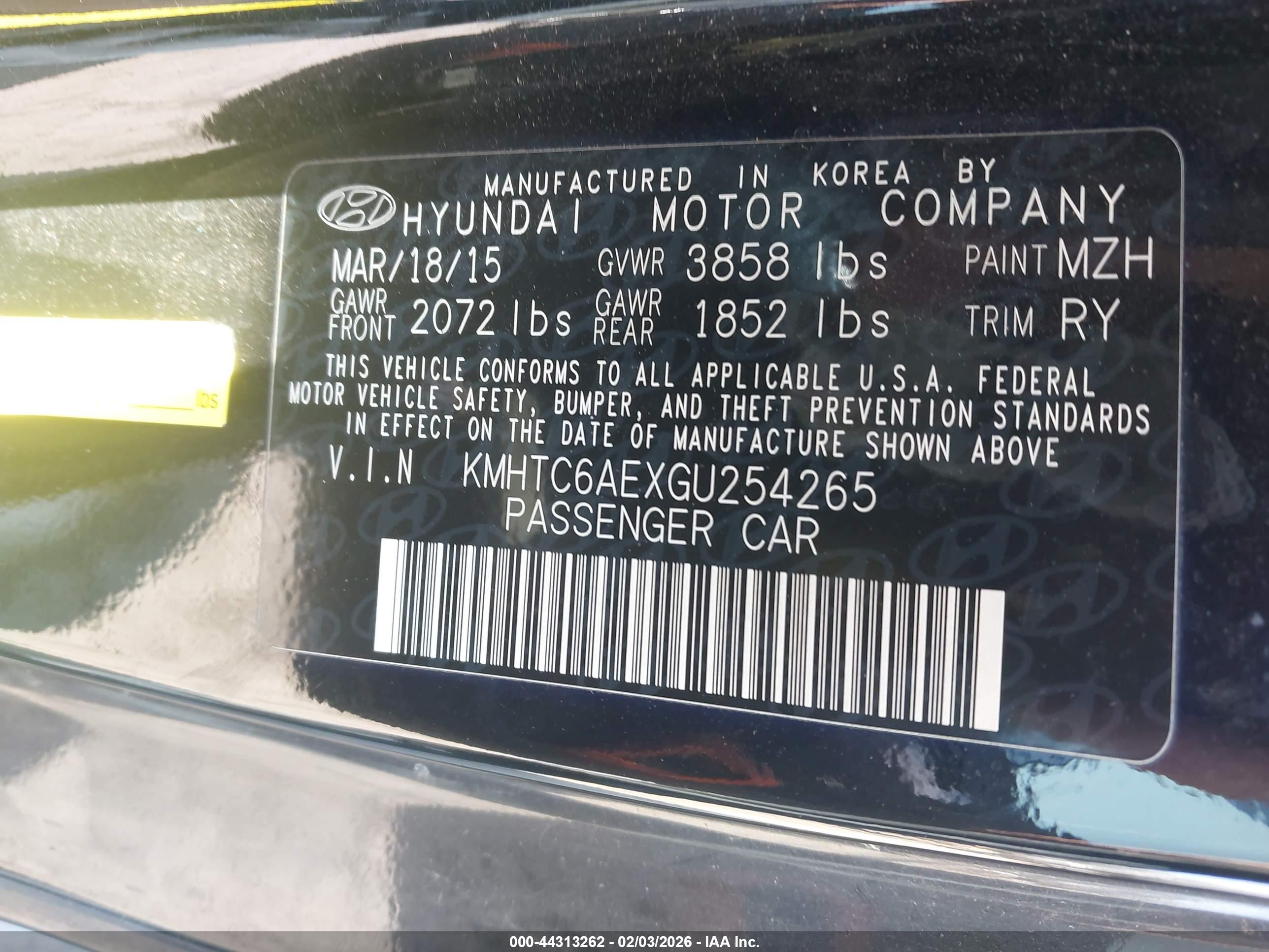 HYUNDAI VELOSTER image 9