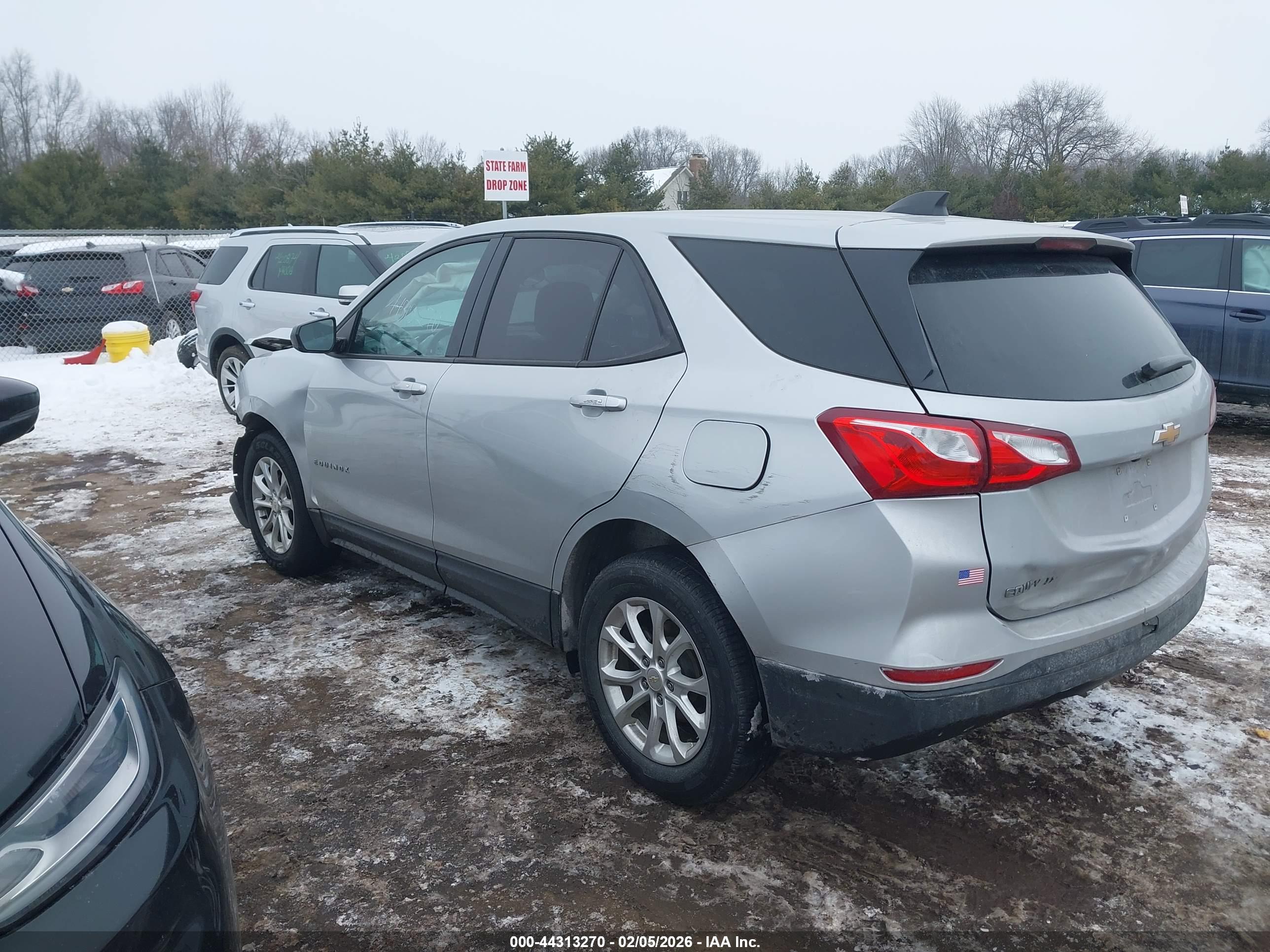 CHEVROLET EQUINOX image 3