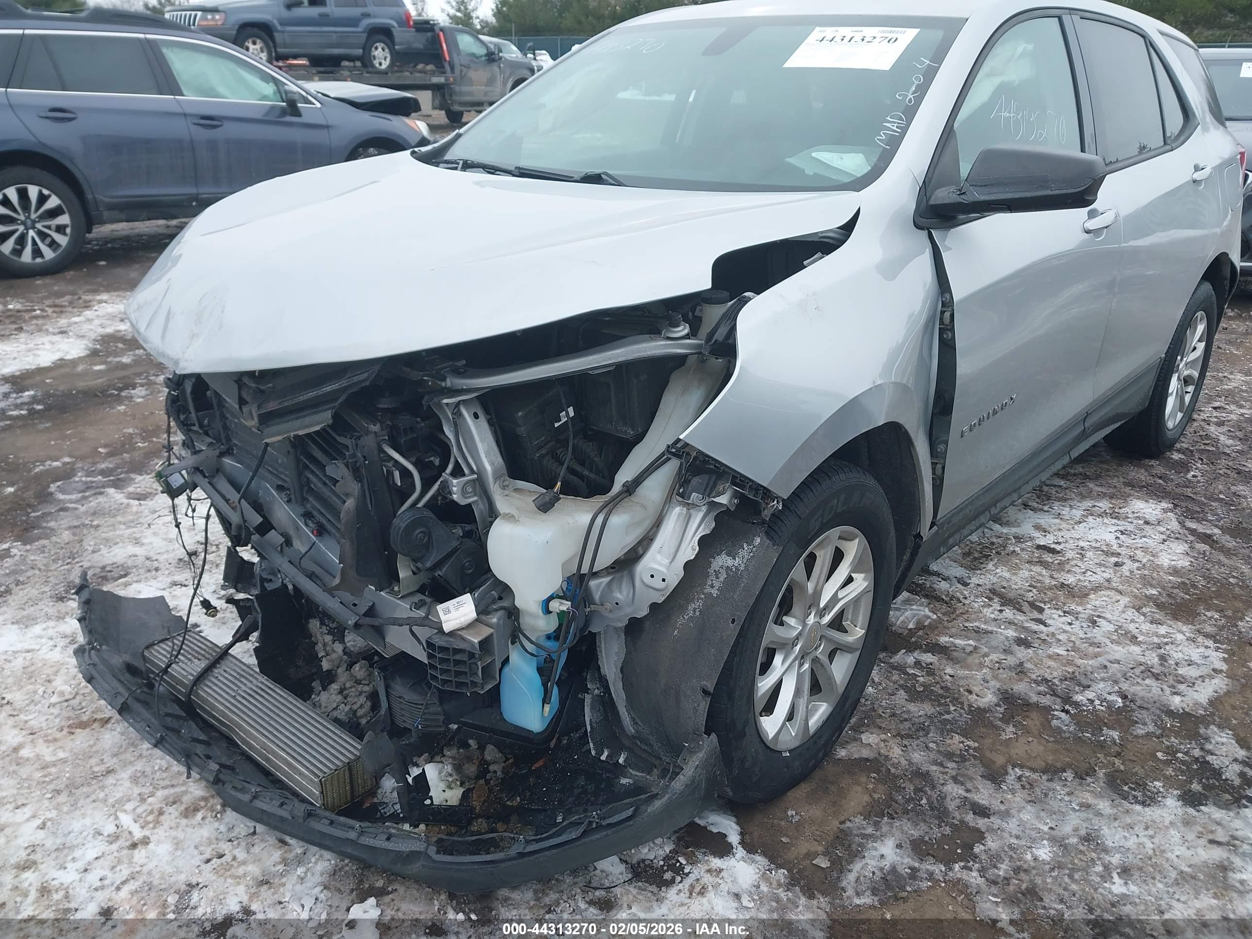 CHEVROLET EQUINOX image 6