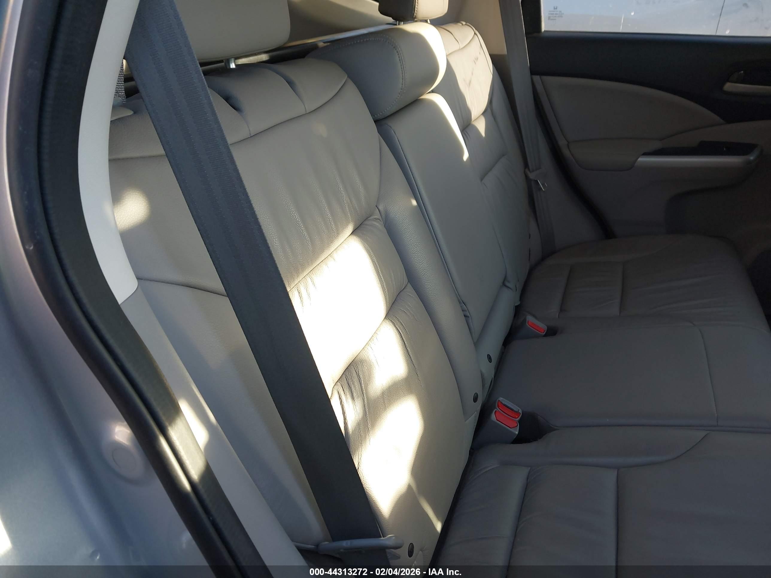 HONDA CR-V image 8