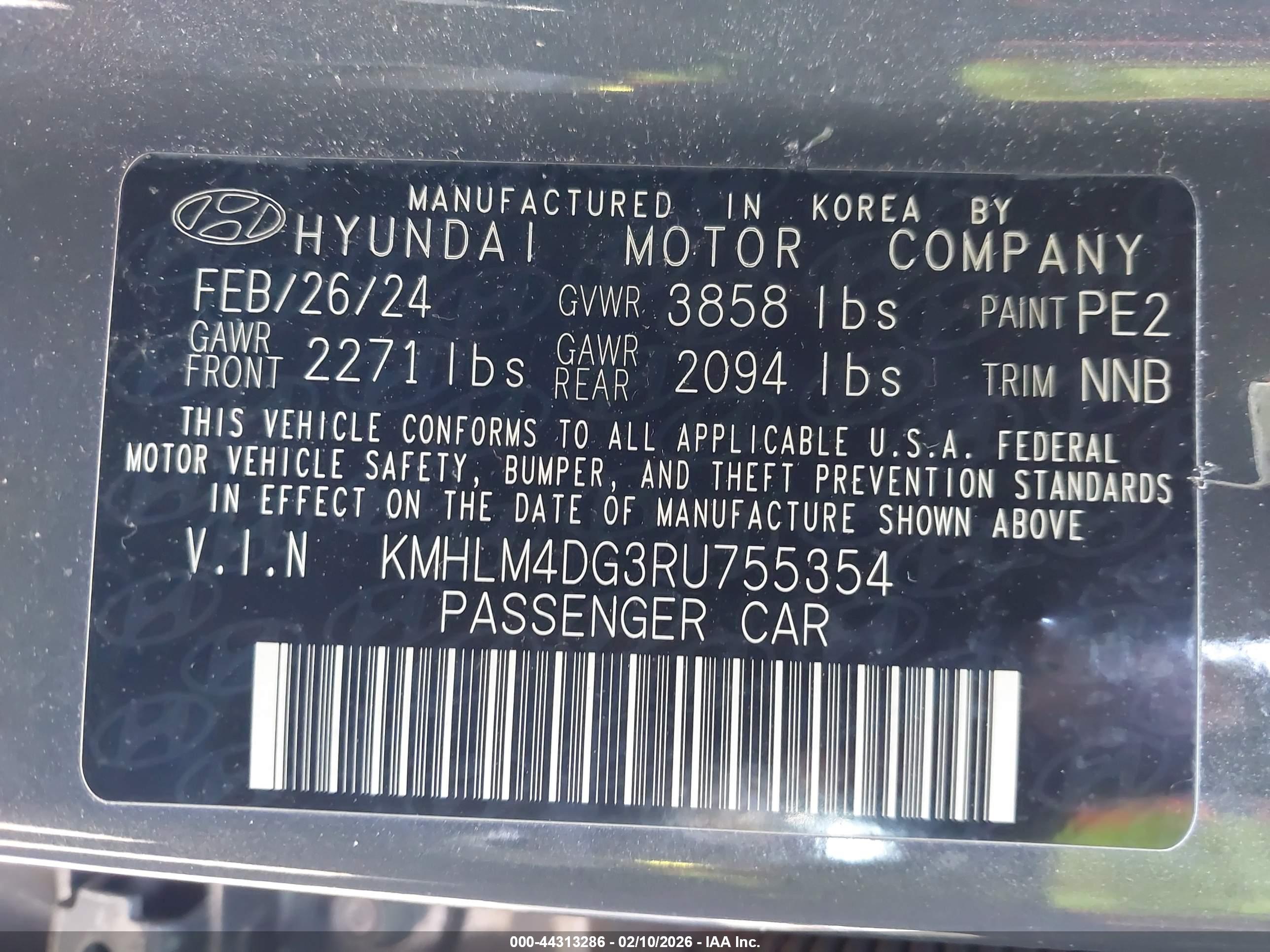 HYUNDAI ELANTRA image 9