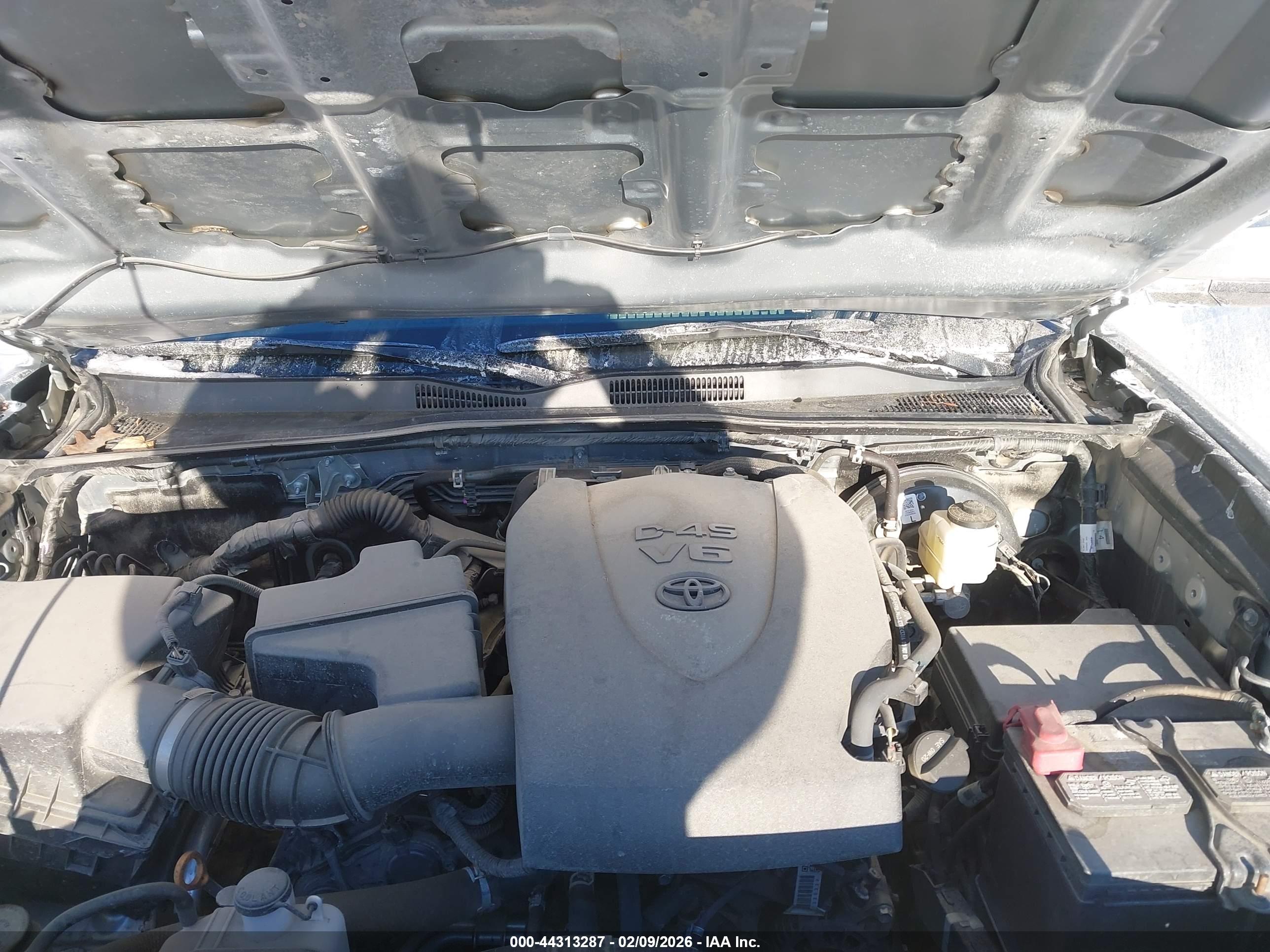 TOYOTA TACOMA image 10