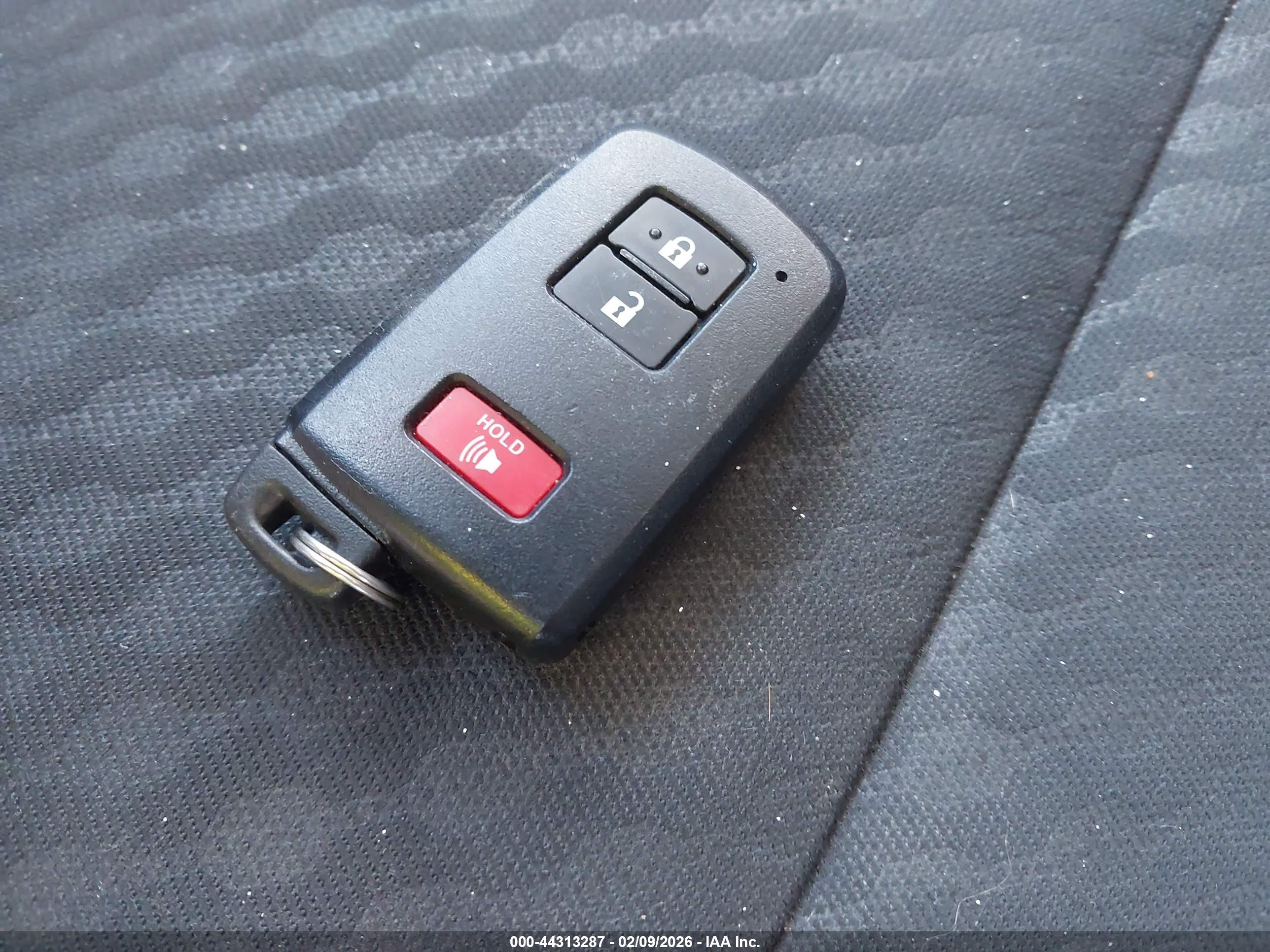 TOYOTA TACOMA image 11