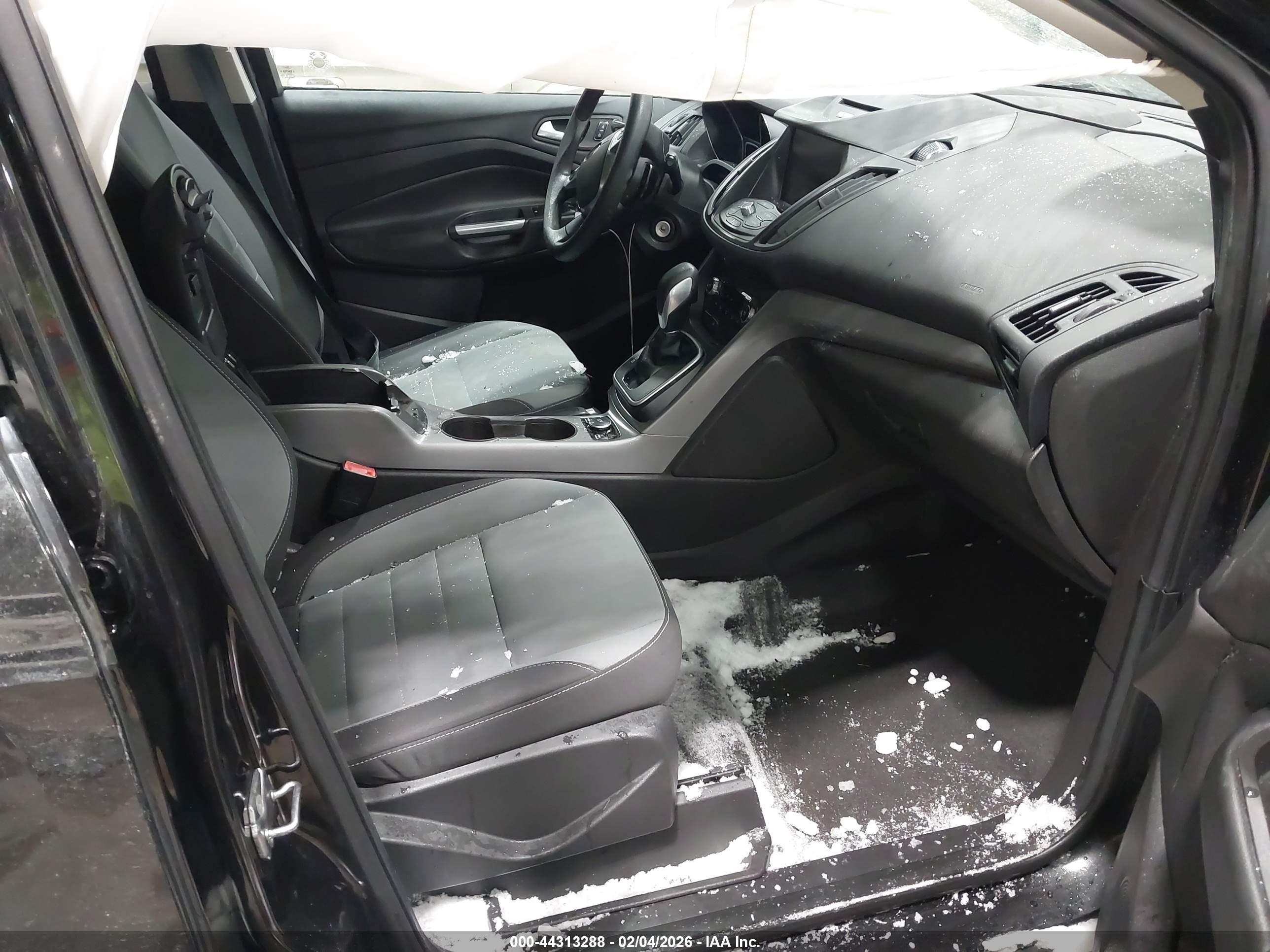 FORD ESCAPE image 5