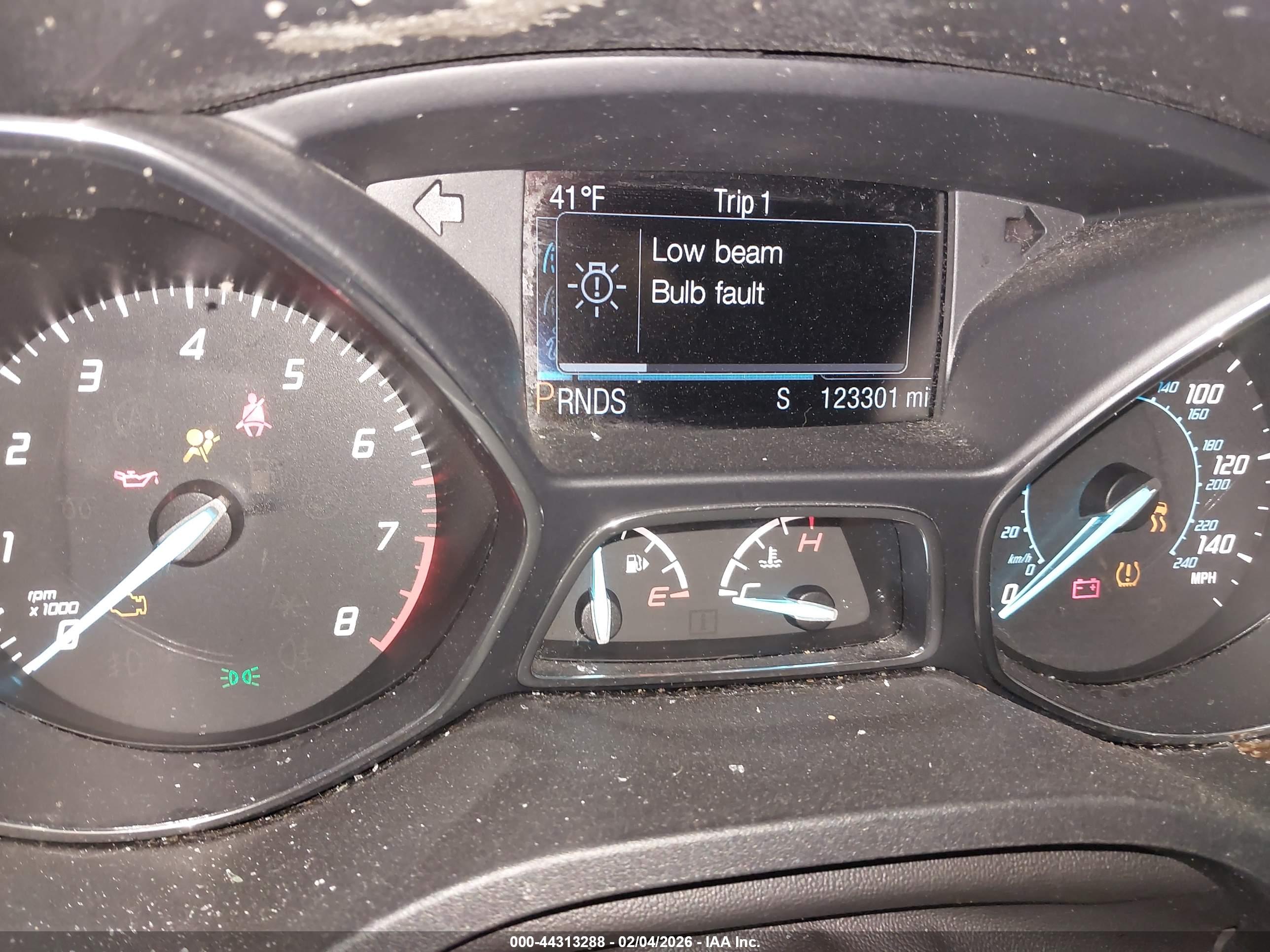 FORD ESCAPE image 7