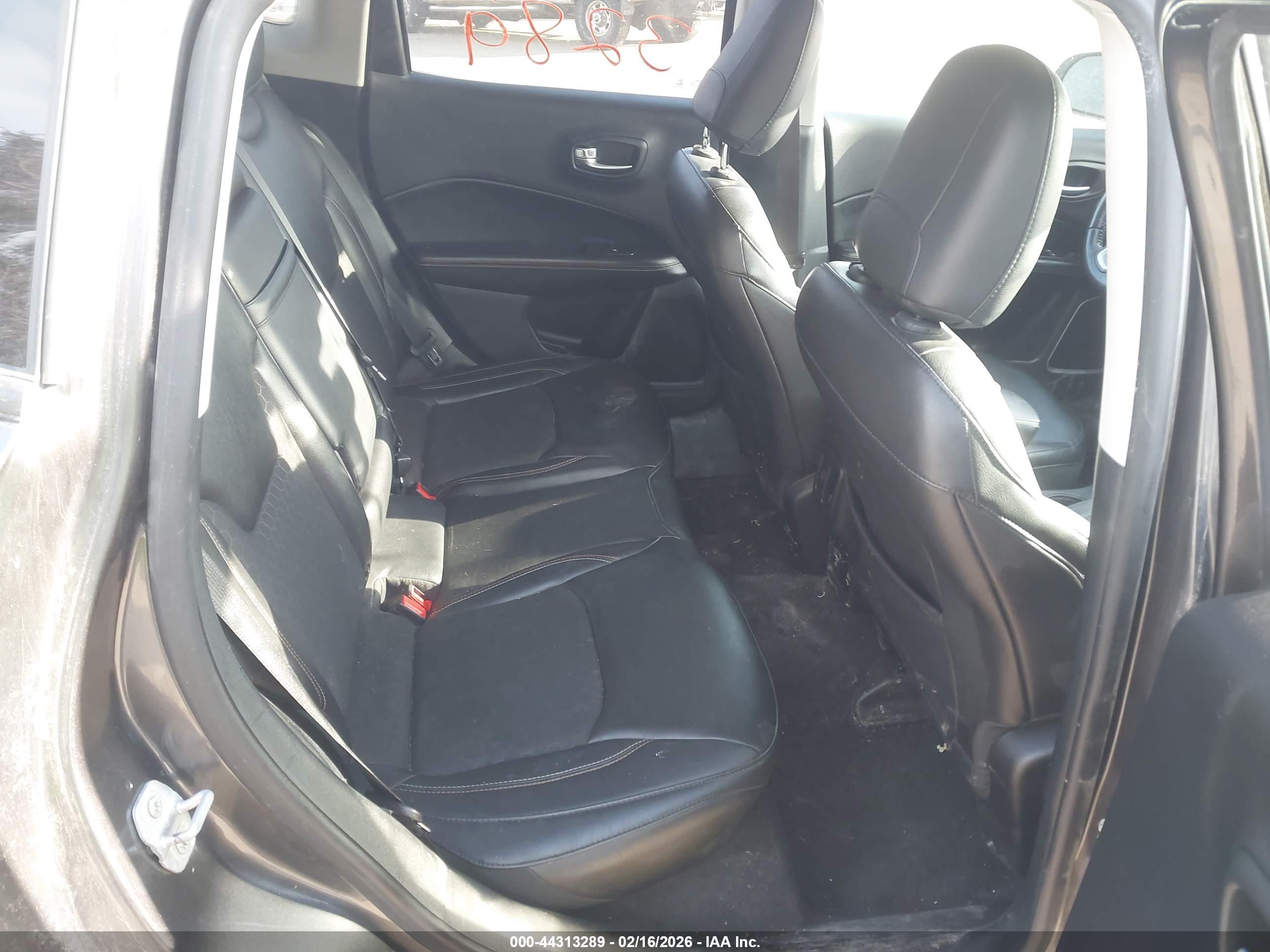 JEEP COMPASS image 8