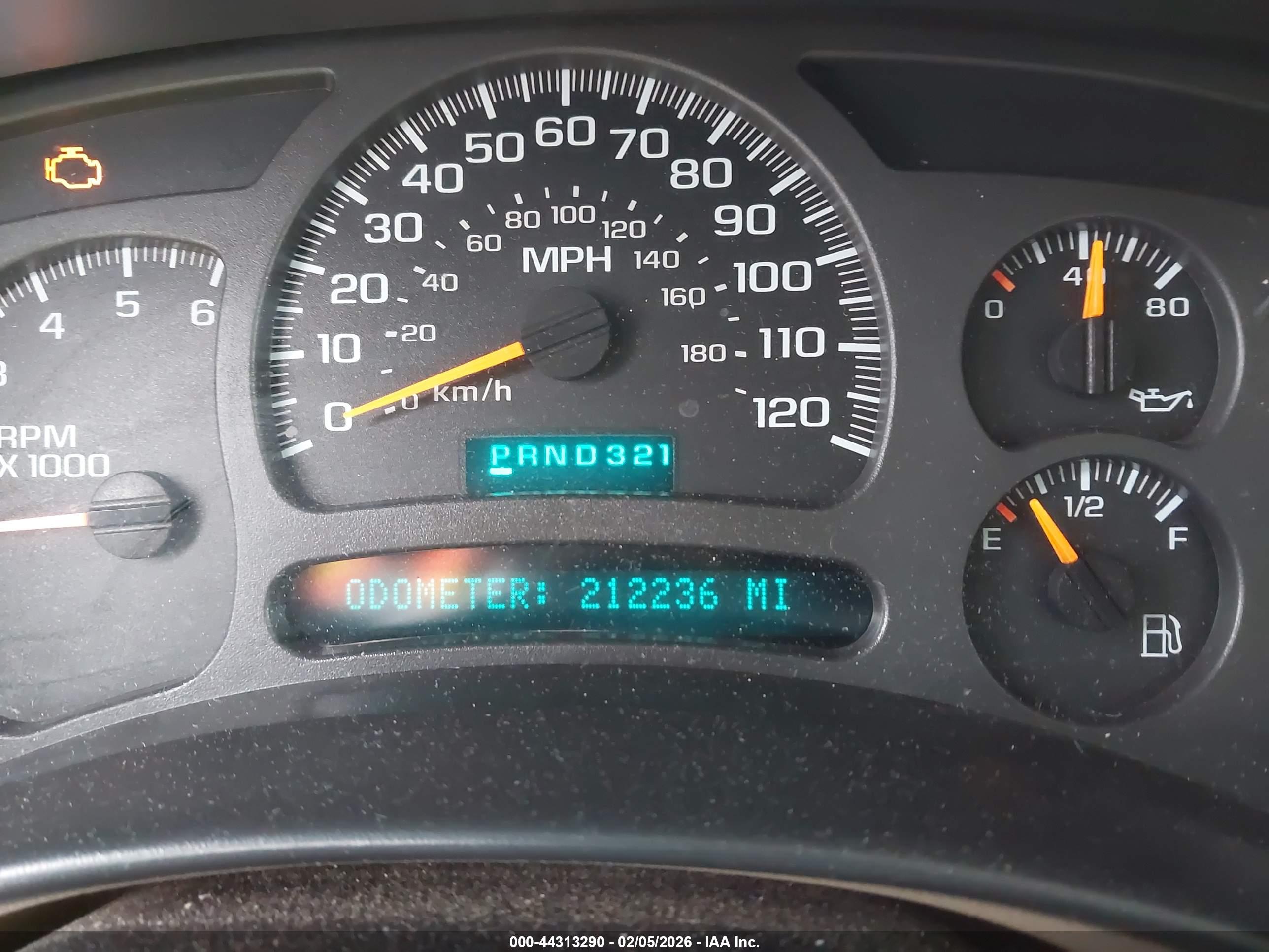 CHEVROLET TAHOE image 7